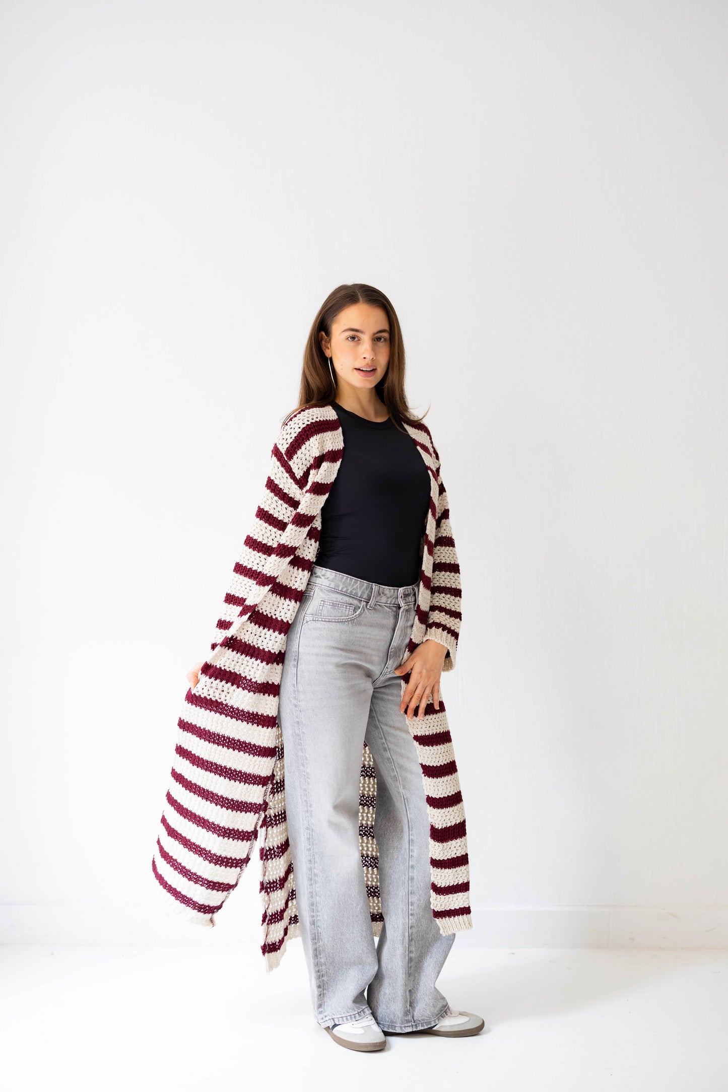 Wave Line Cardigan in Berry