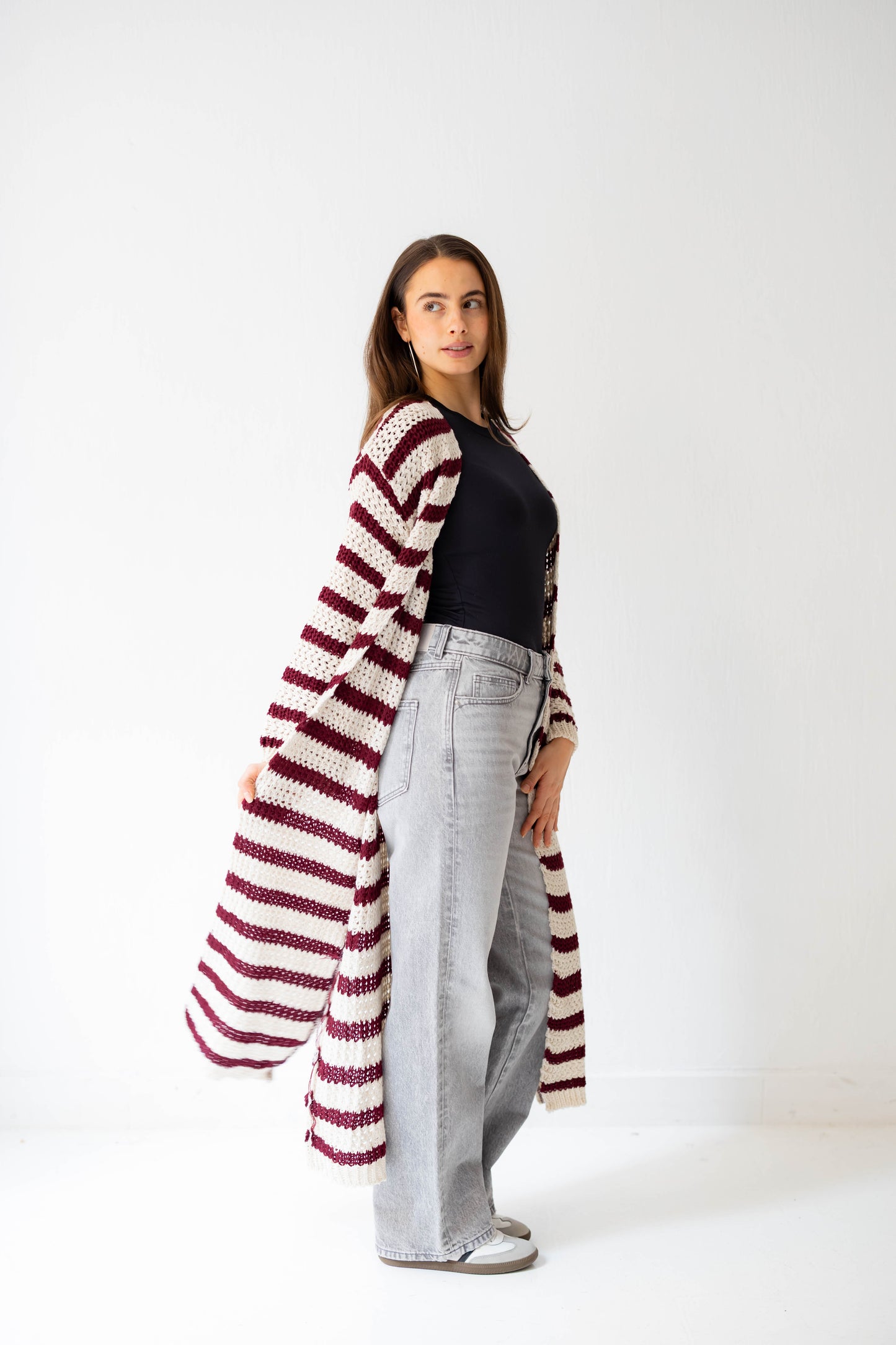 Wave Line Cardigan in Berry