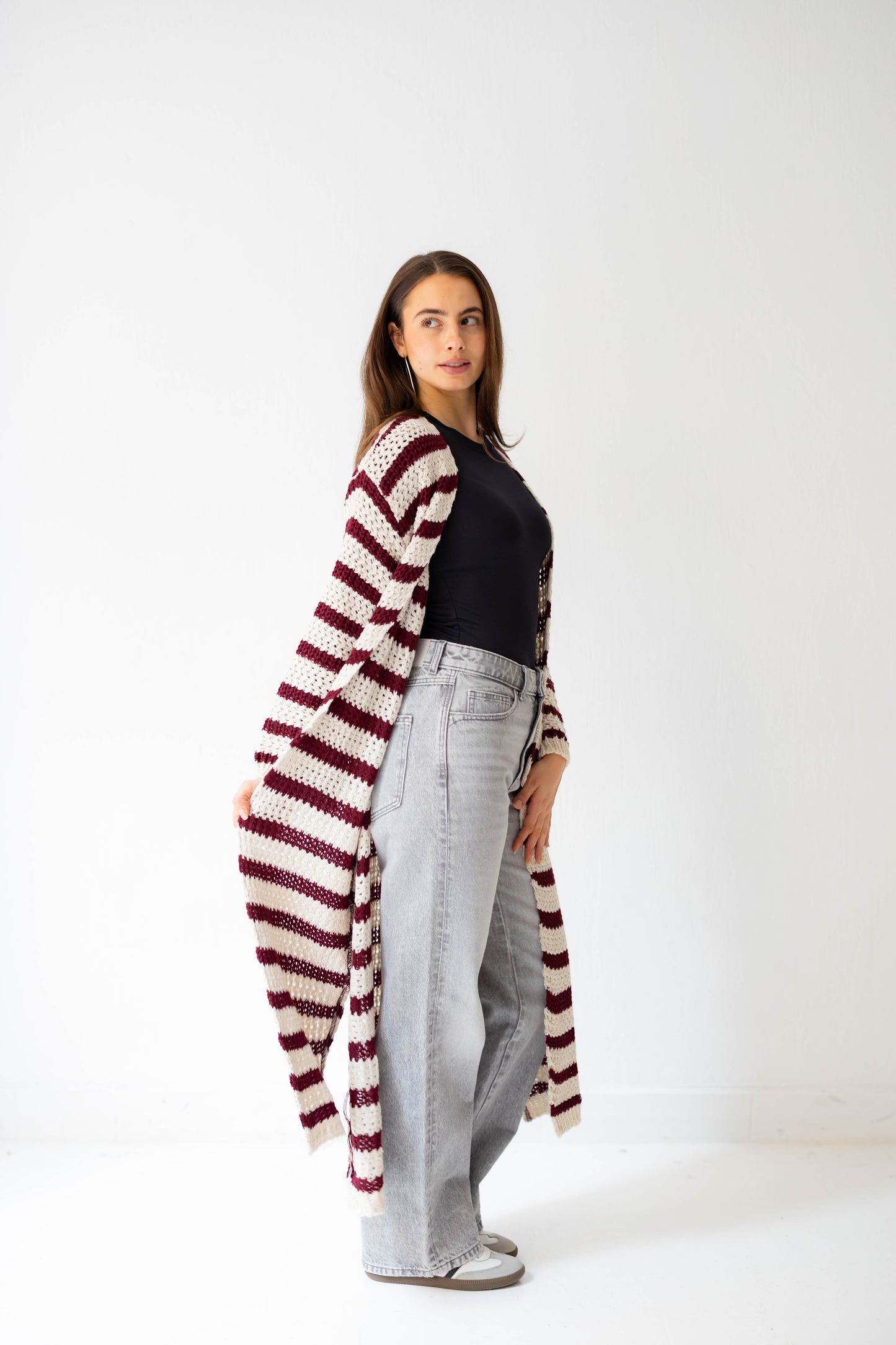 Wave Line Cardigan in Berry