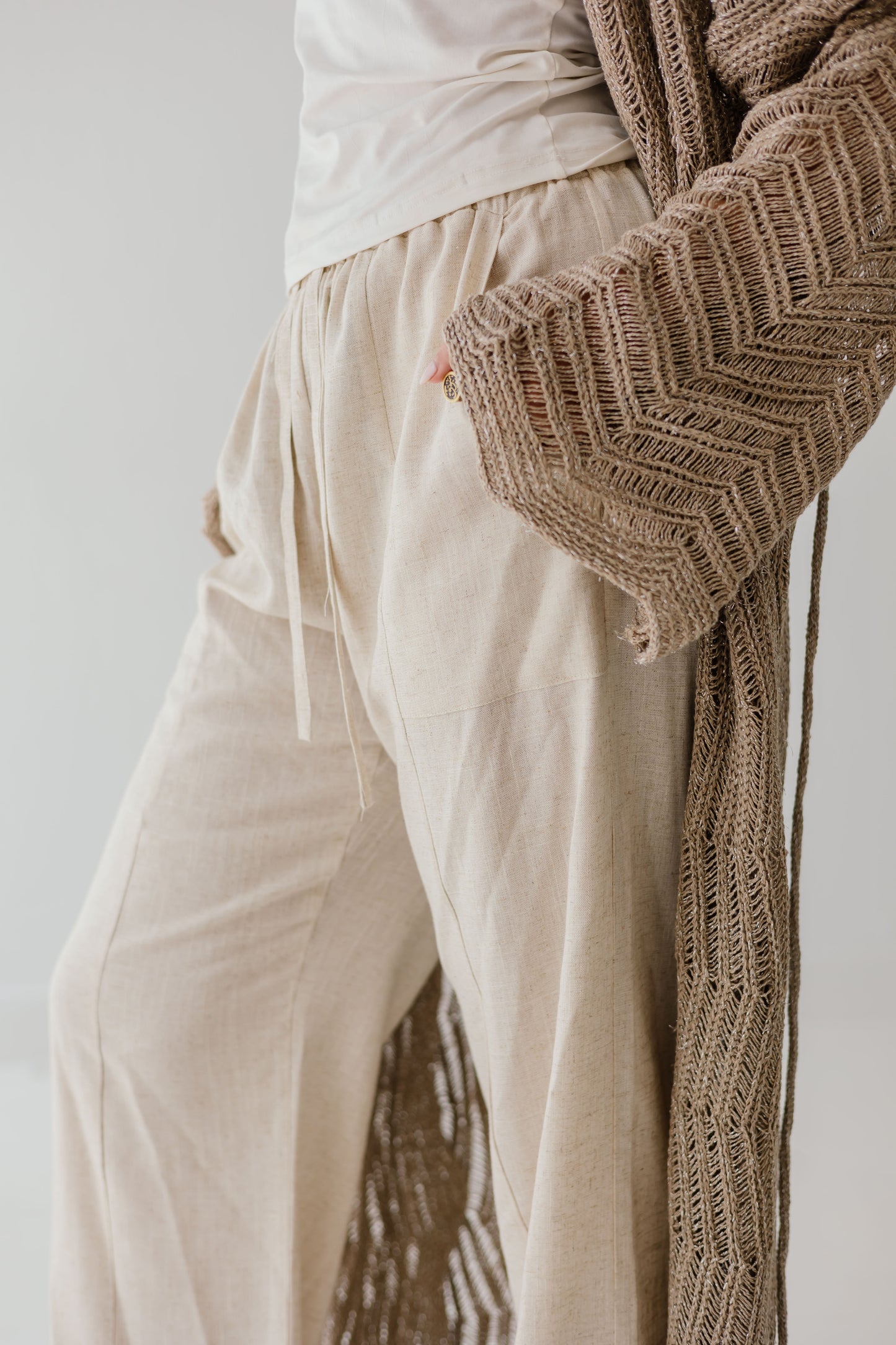 KnotWave Cardigan in Shimmer Tan
