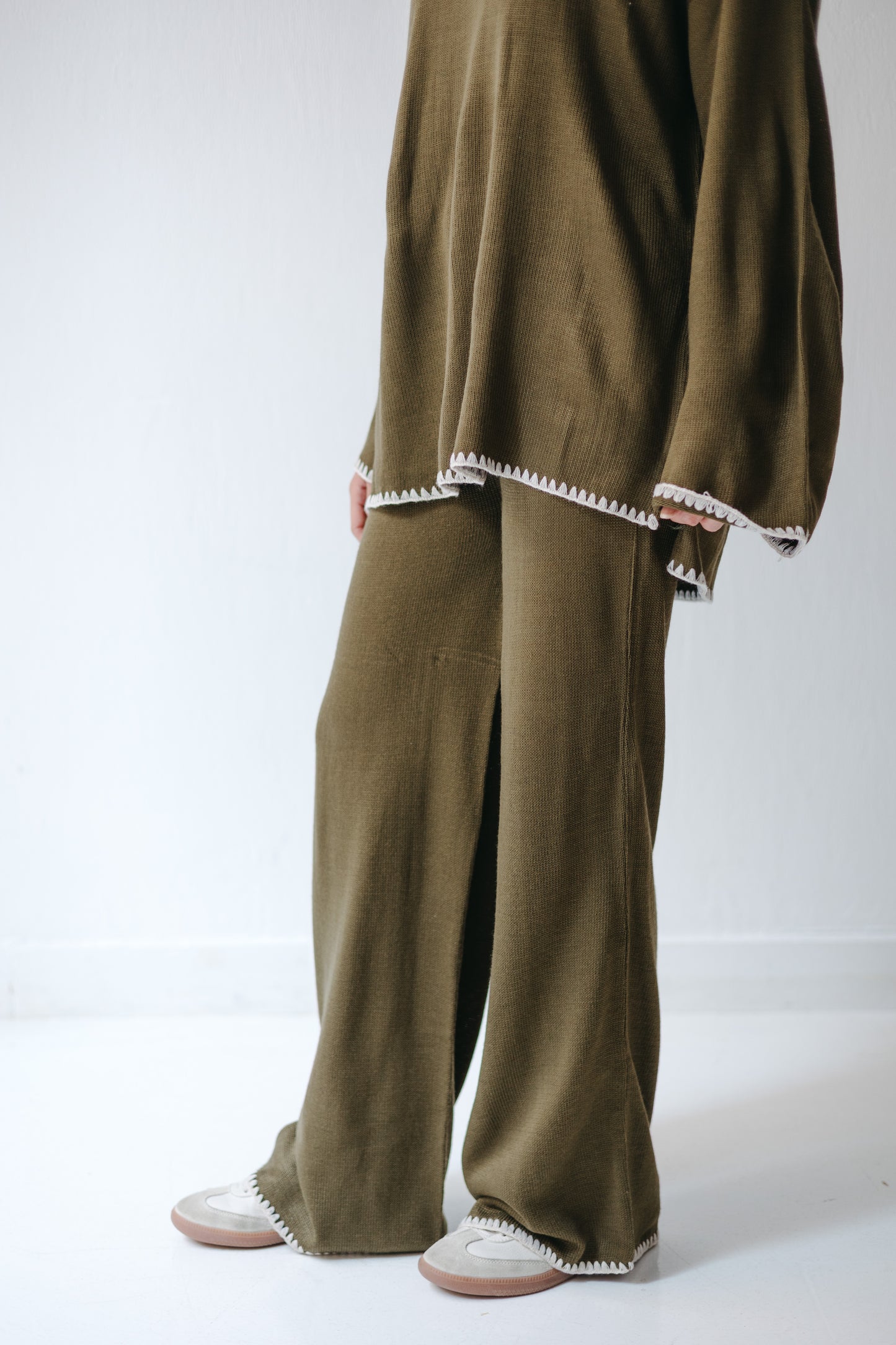 The Cozy Edge Set in Olive