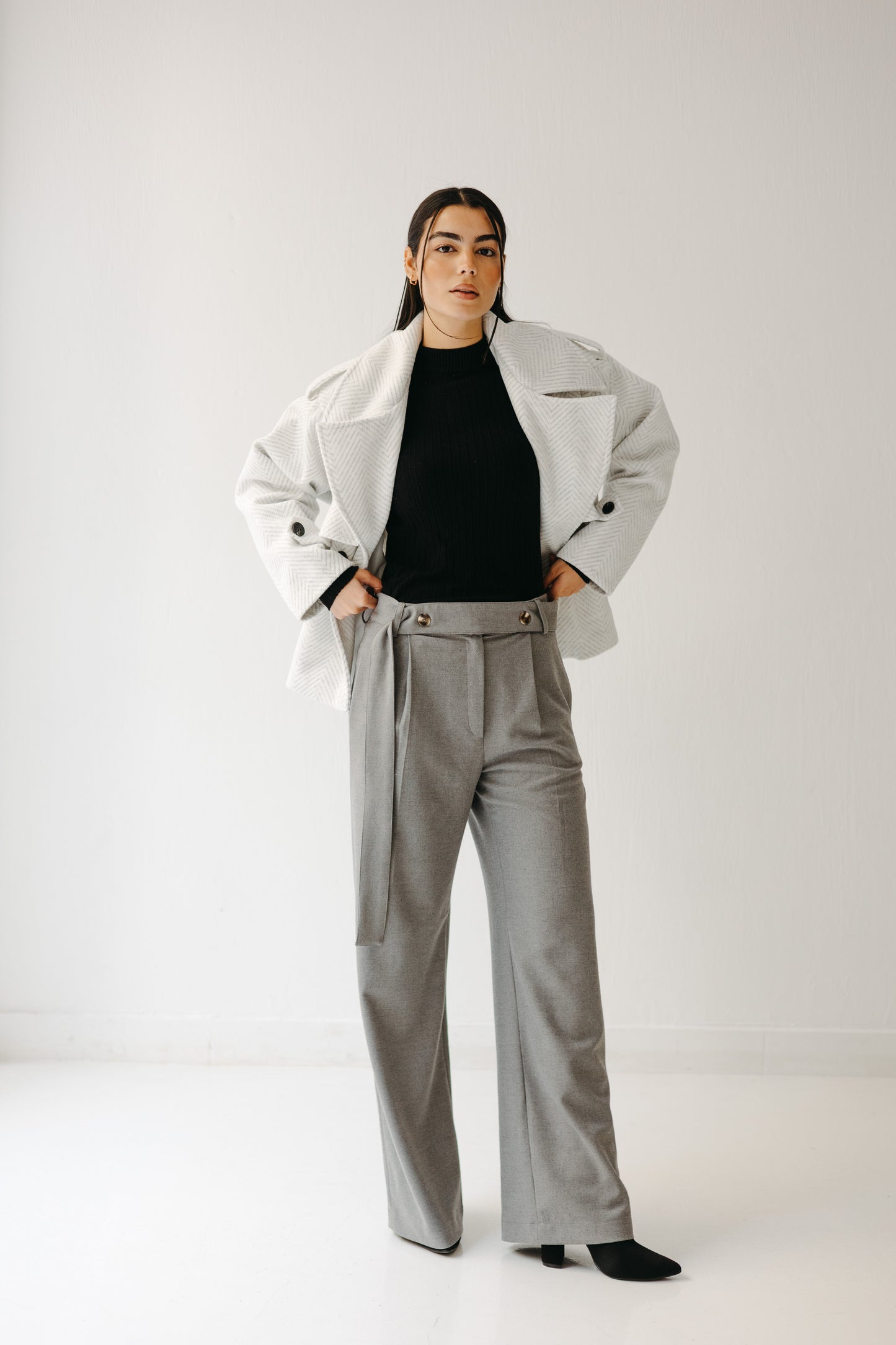 The Form Trousers in Gray