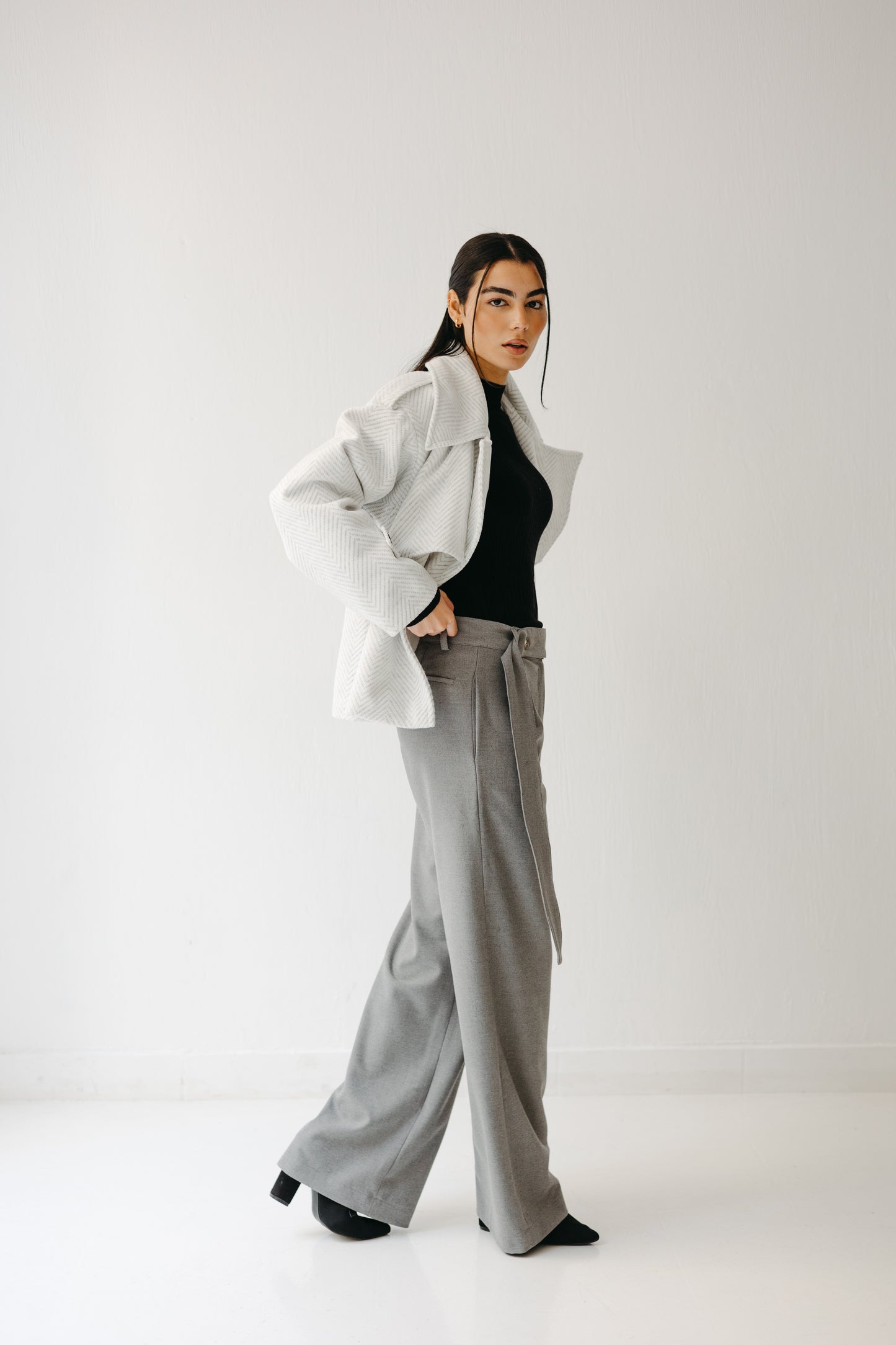 The Form Trousers in Gray