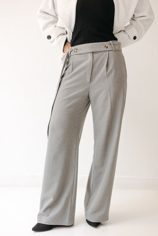The Form Trousers in Gray