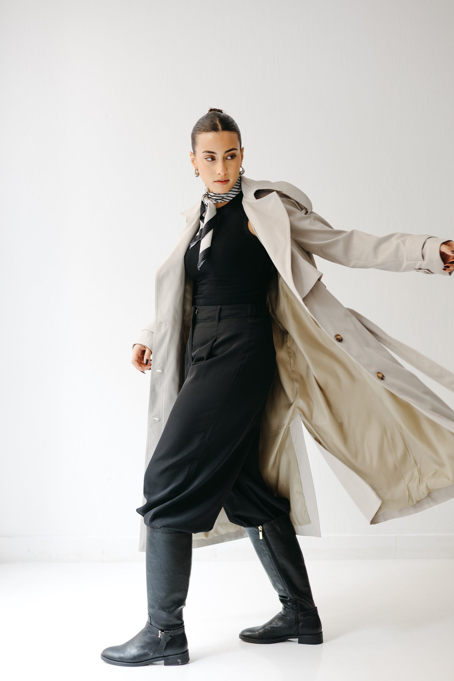 The Classic Edit Trench in Greige