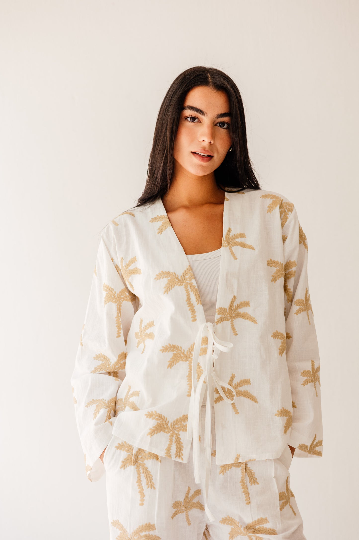 Palma Embroidery Set in White