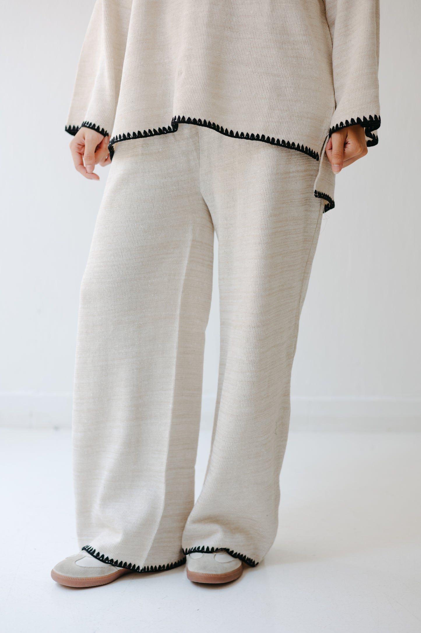 The Cozy Edge Set in Ivory