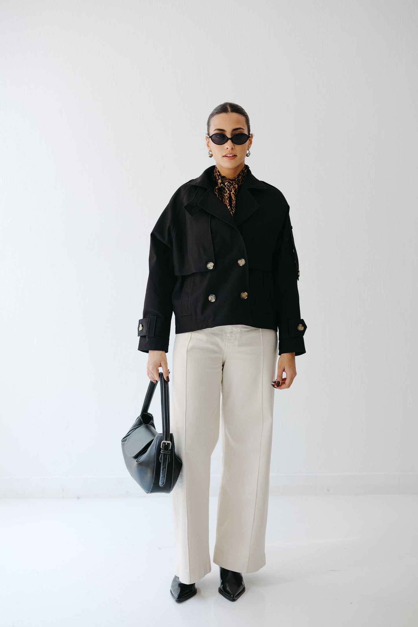 The Cropped Core Trench in Black