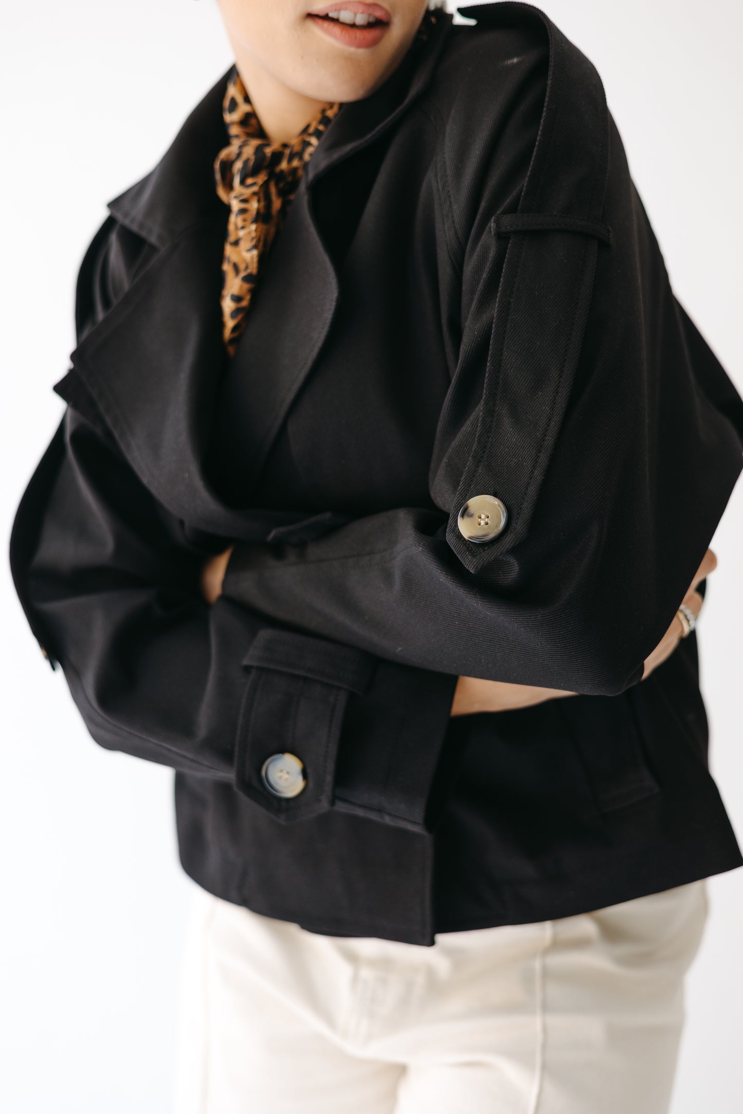 The Cropped Core Trench in Black