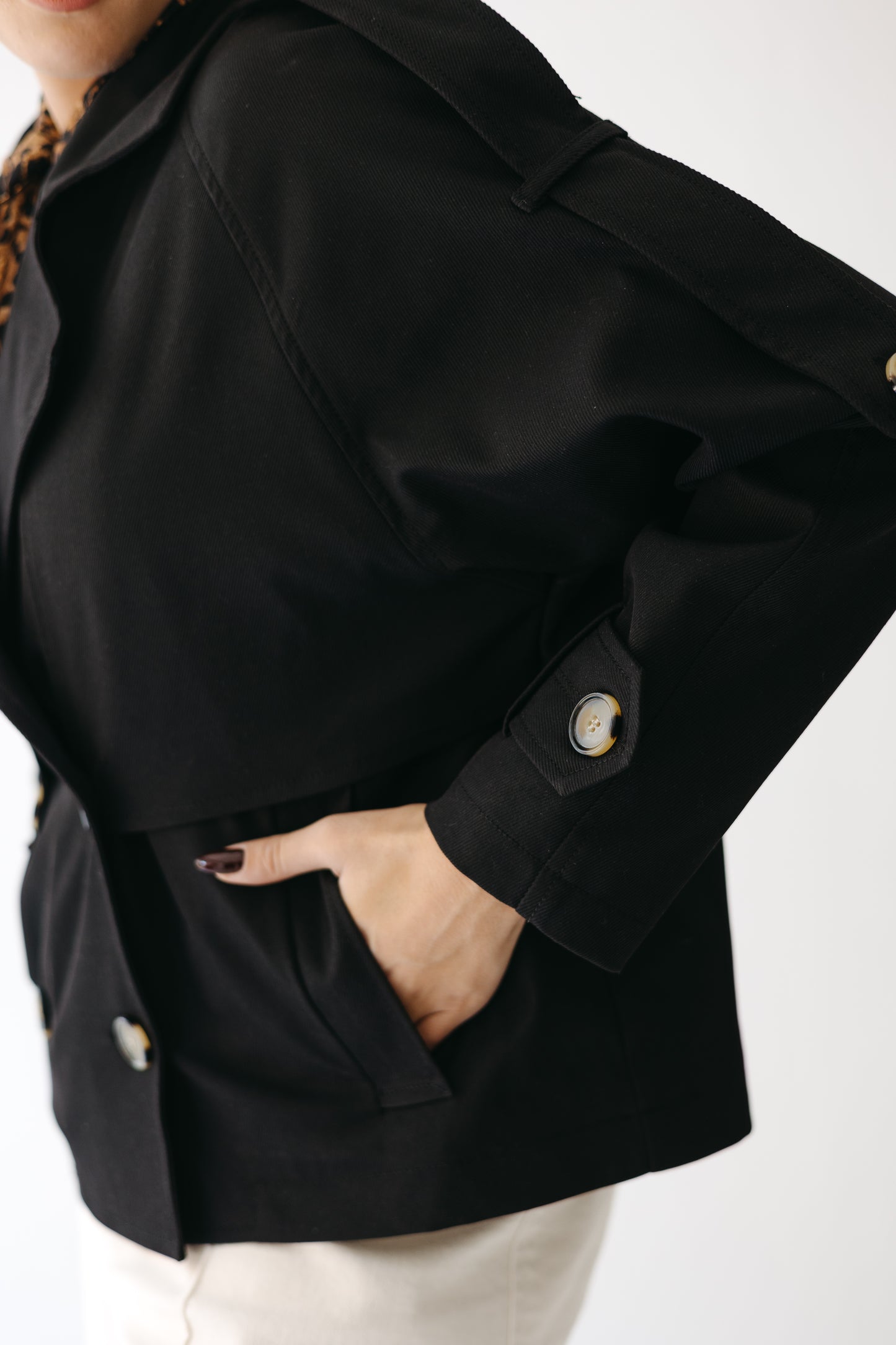 The Cropped Core Trench in Black