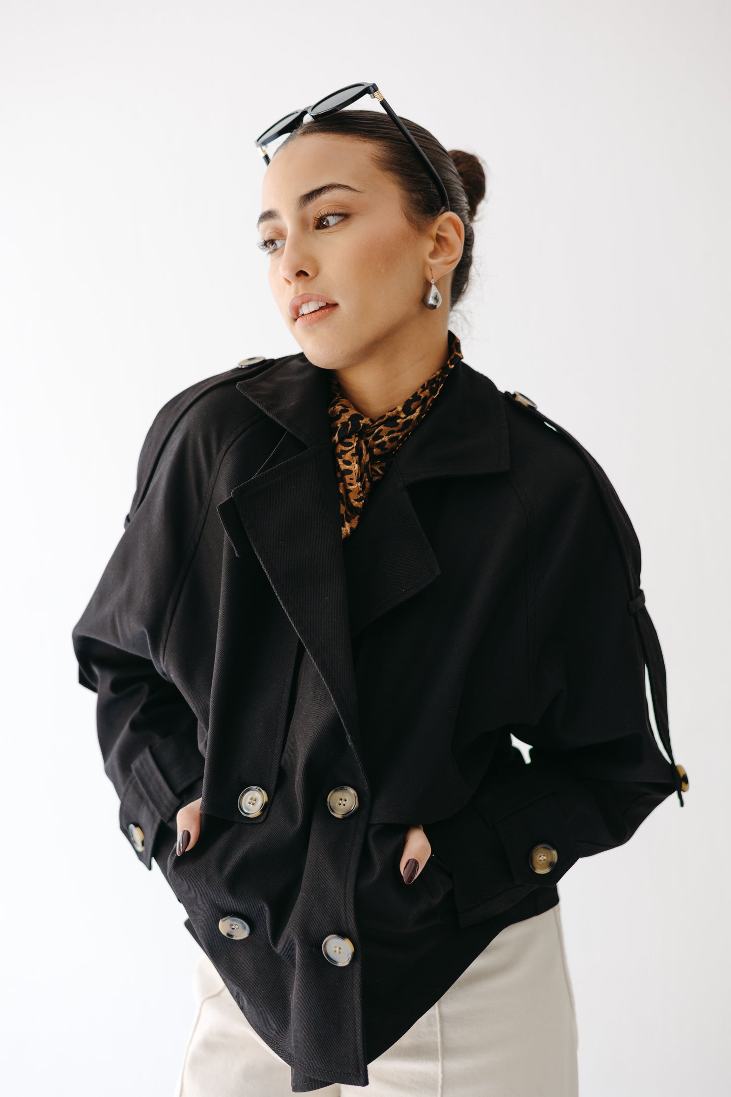 The Cropped Core Trench in Black