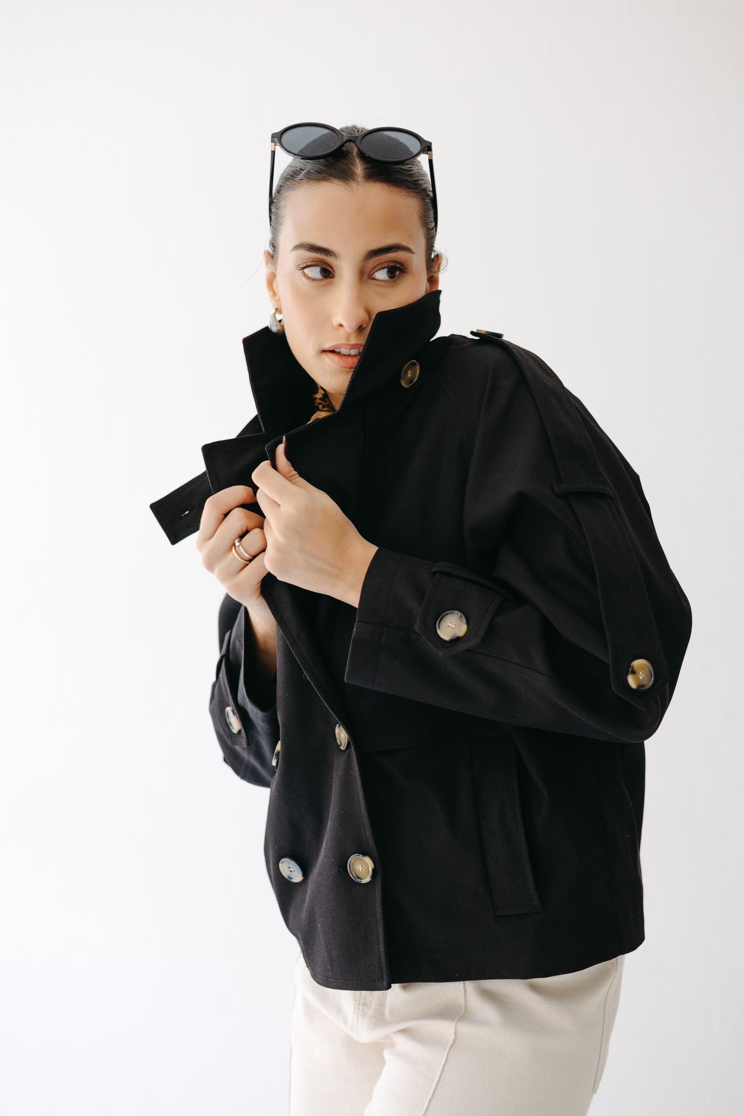 The Cropped Core Trench in Black