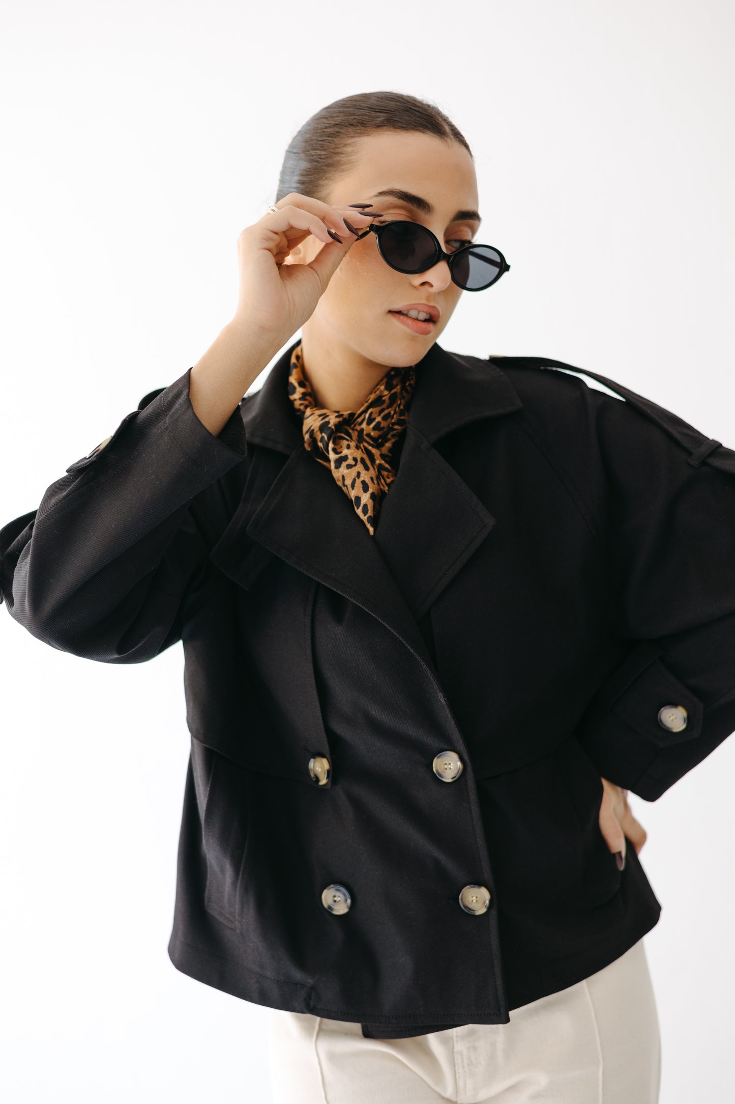The Cropped Core Trench in Black