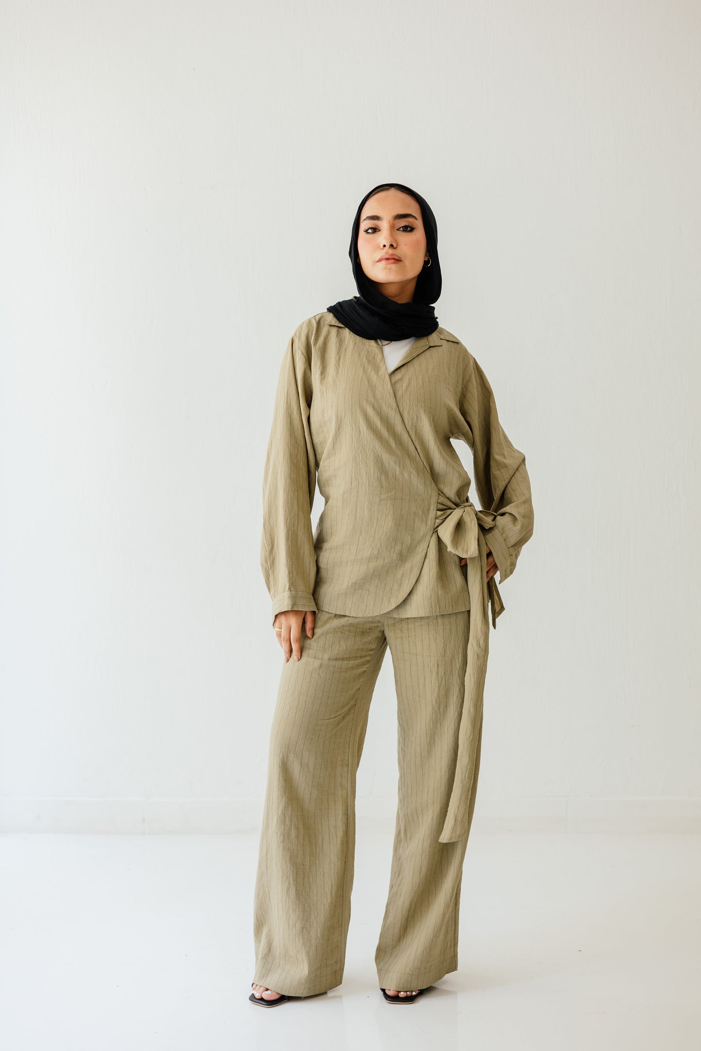Coastline Set in Khaki