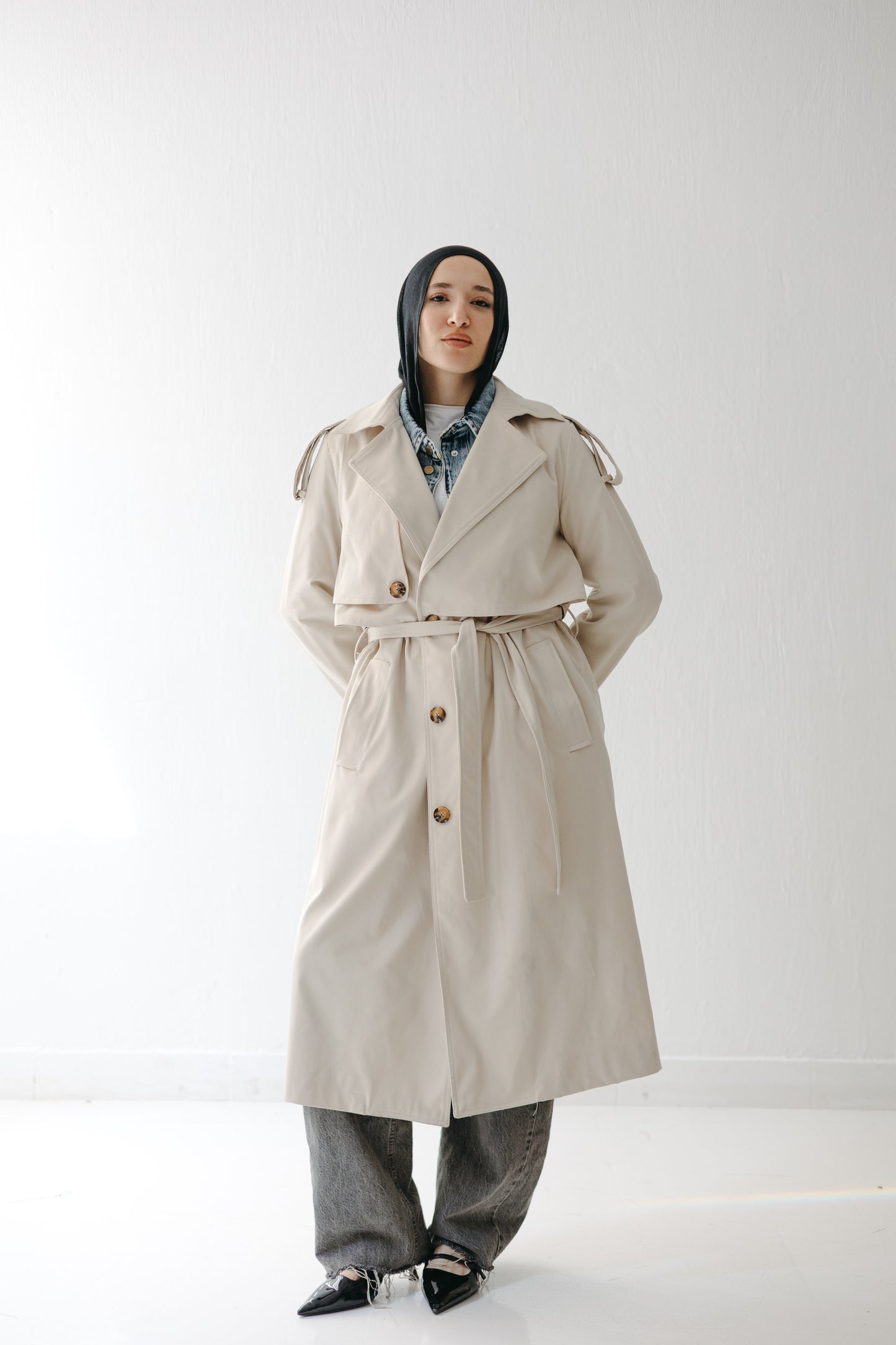 The Classic Edit Trench in Sand
