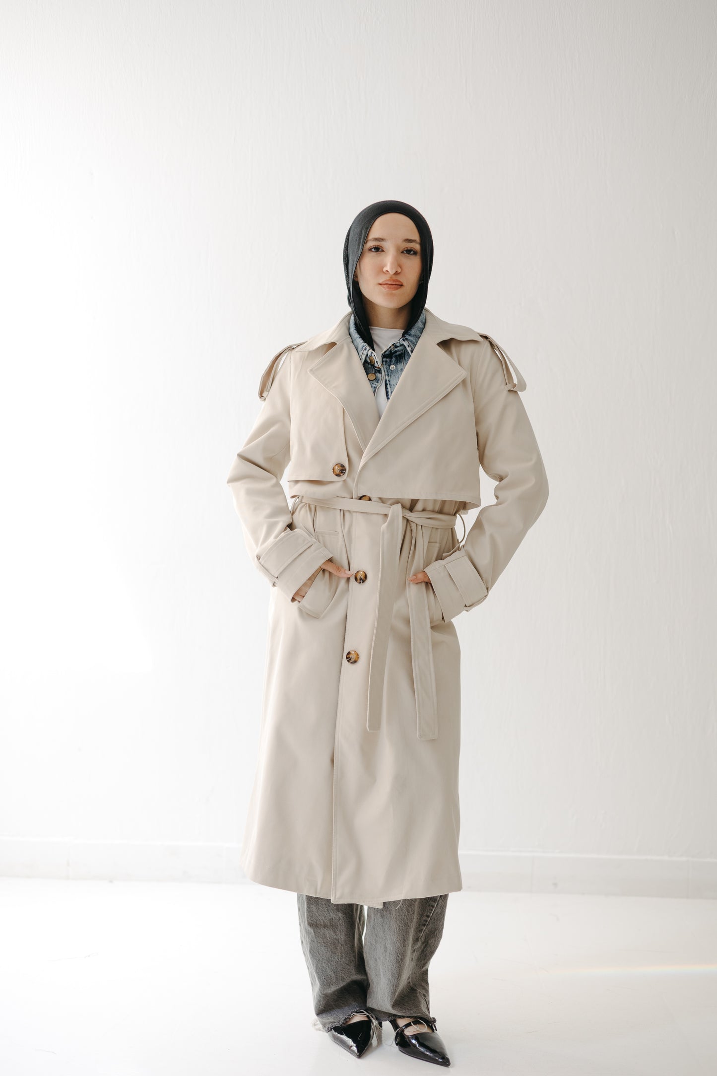 The Classic Edit Trench in Sand
