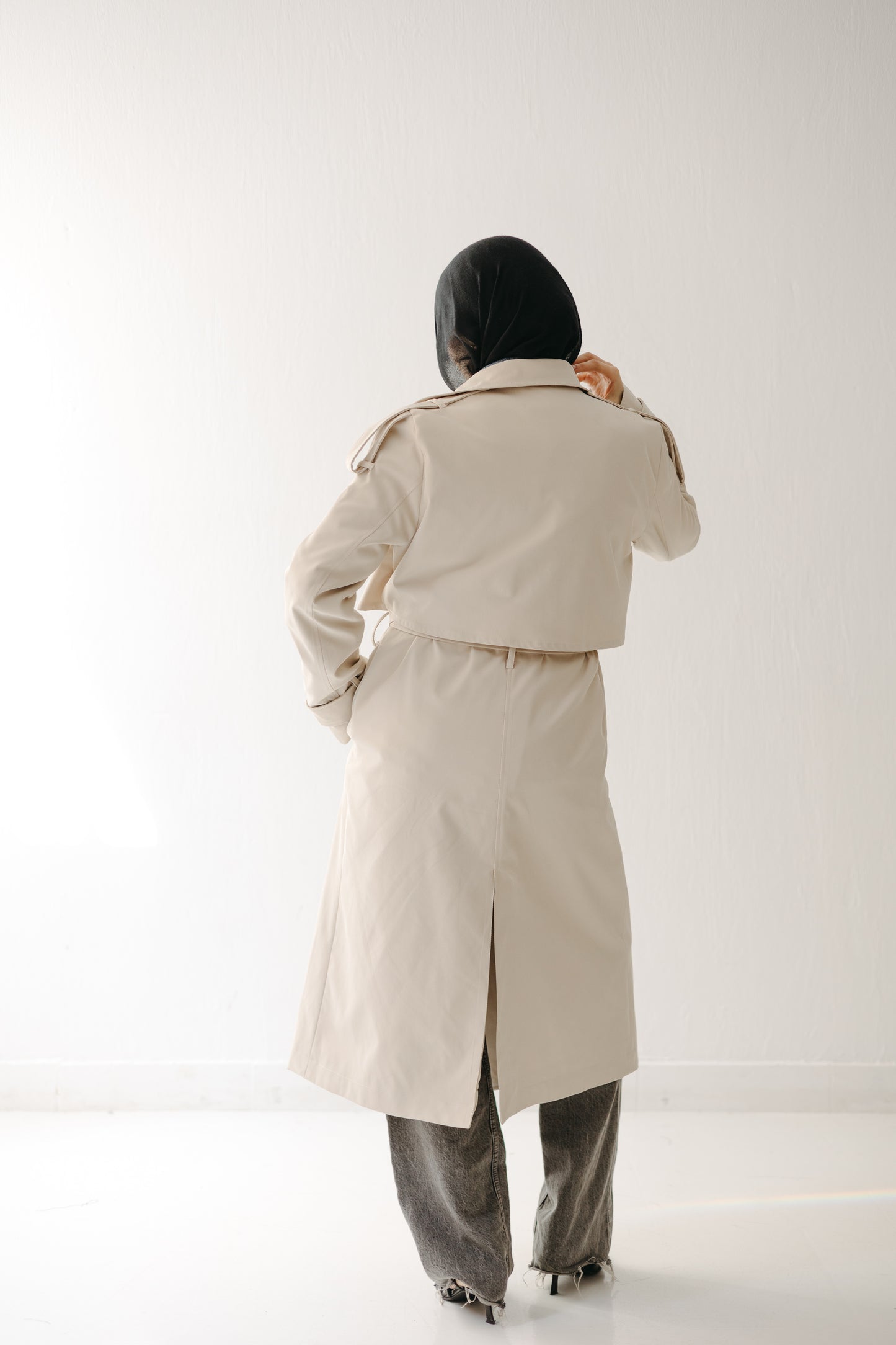 The Classic Edit Trench in Sand