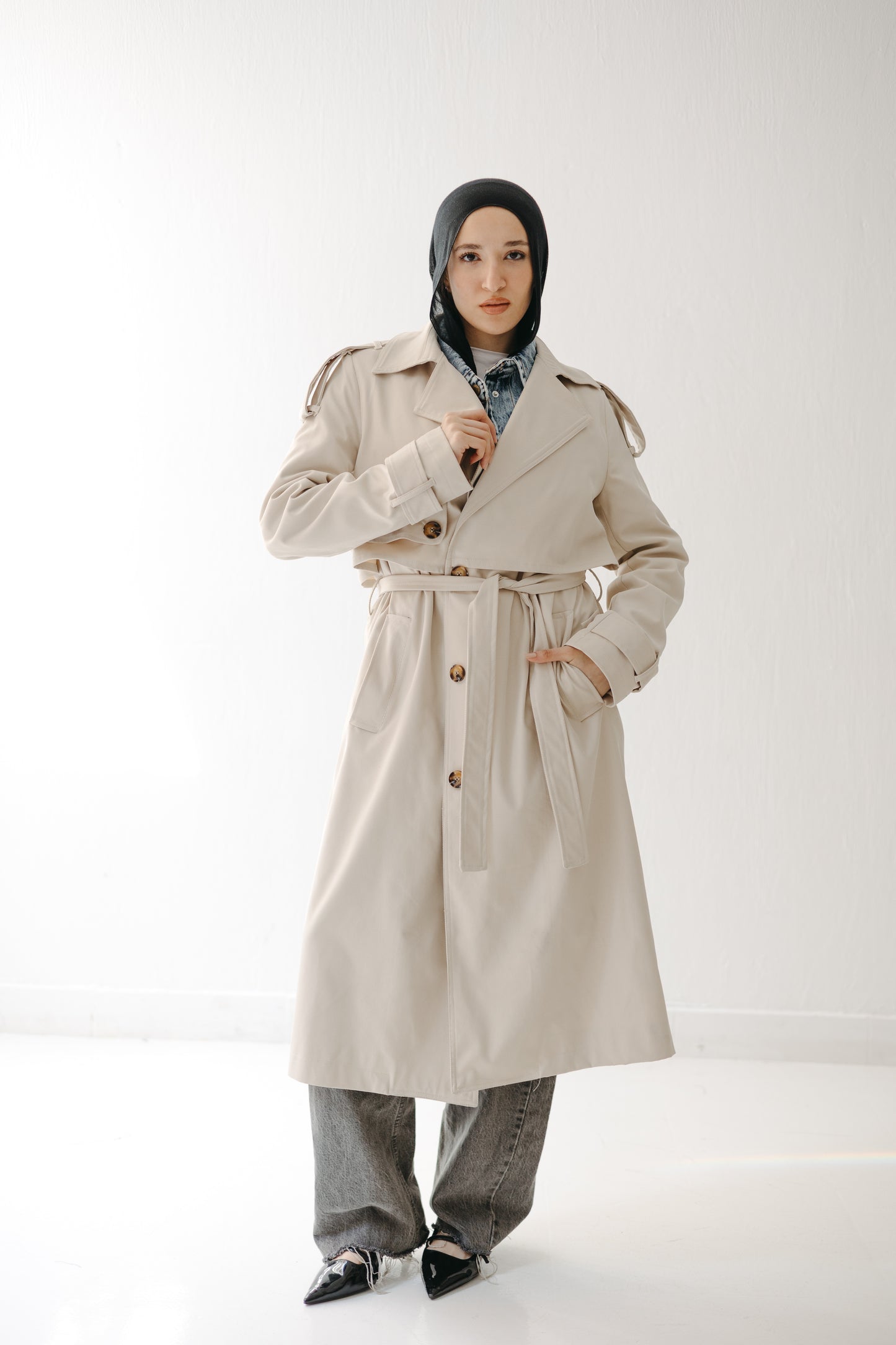 The Classic Edit Trench in Sand