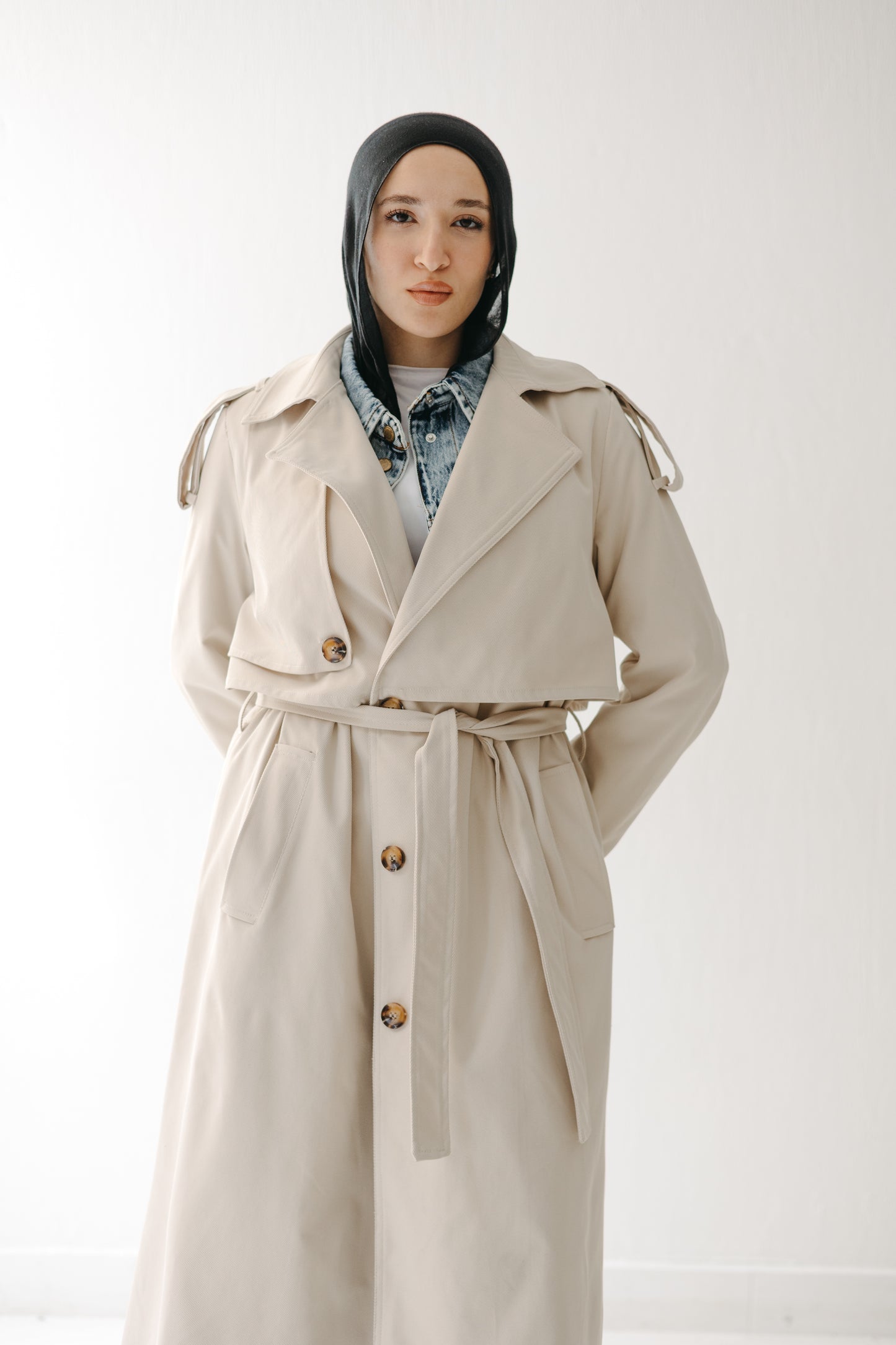 The Classic Edit Trench in Sand