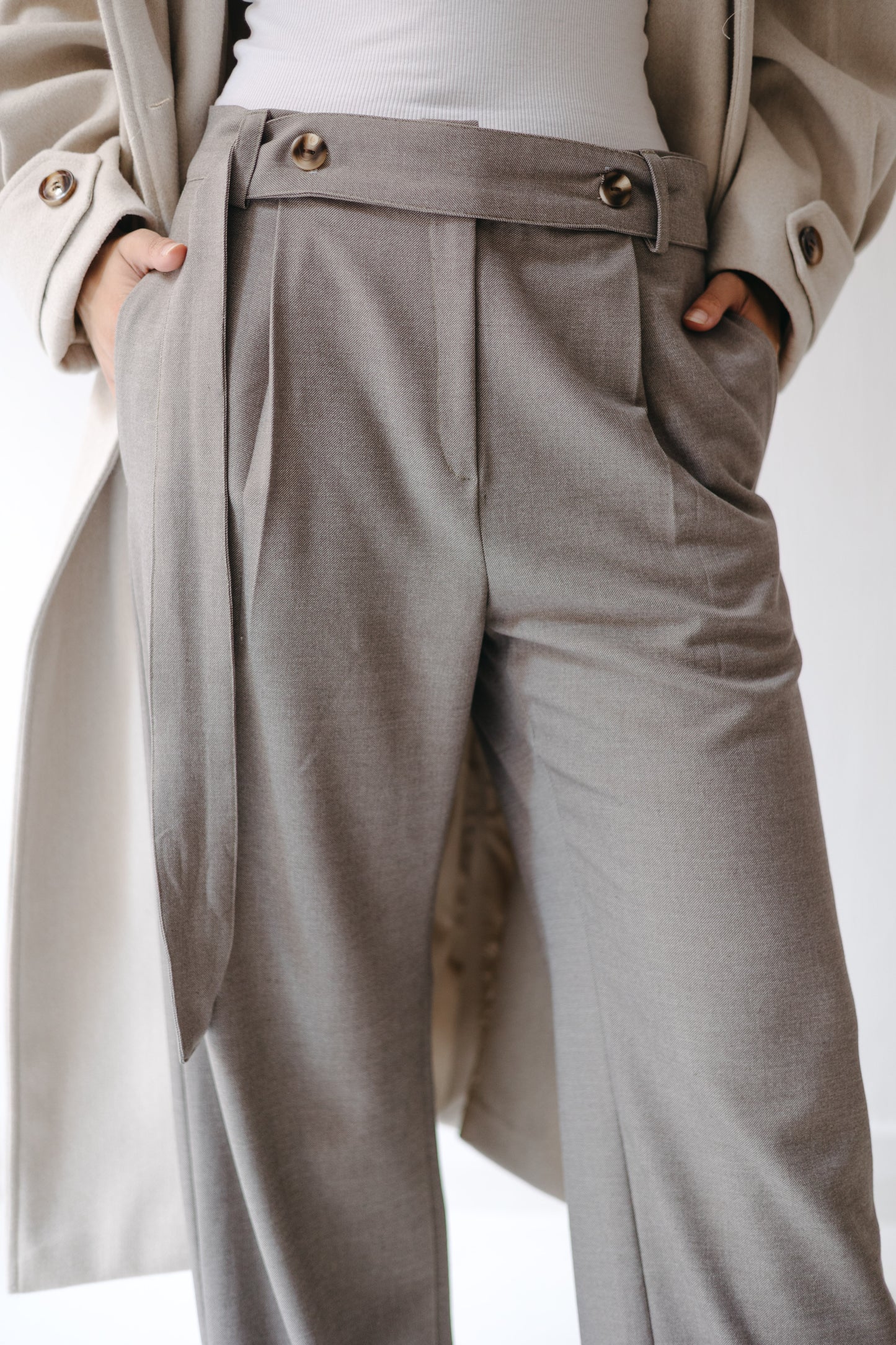 The Form Trousers in Stone