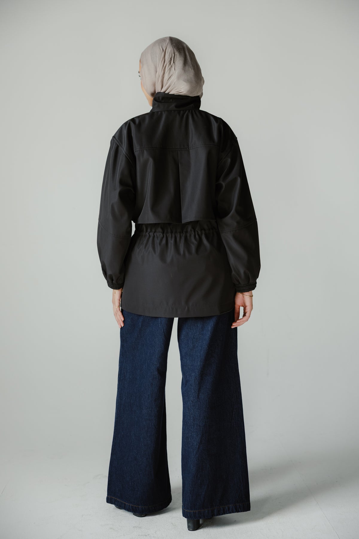 The Field Jacket in Noir