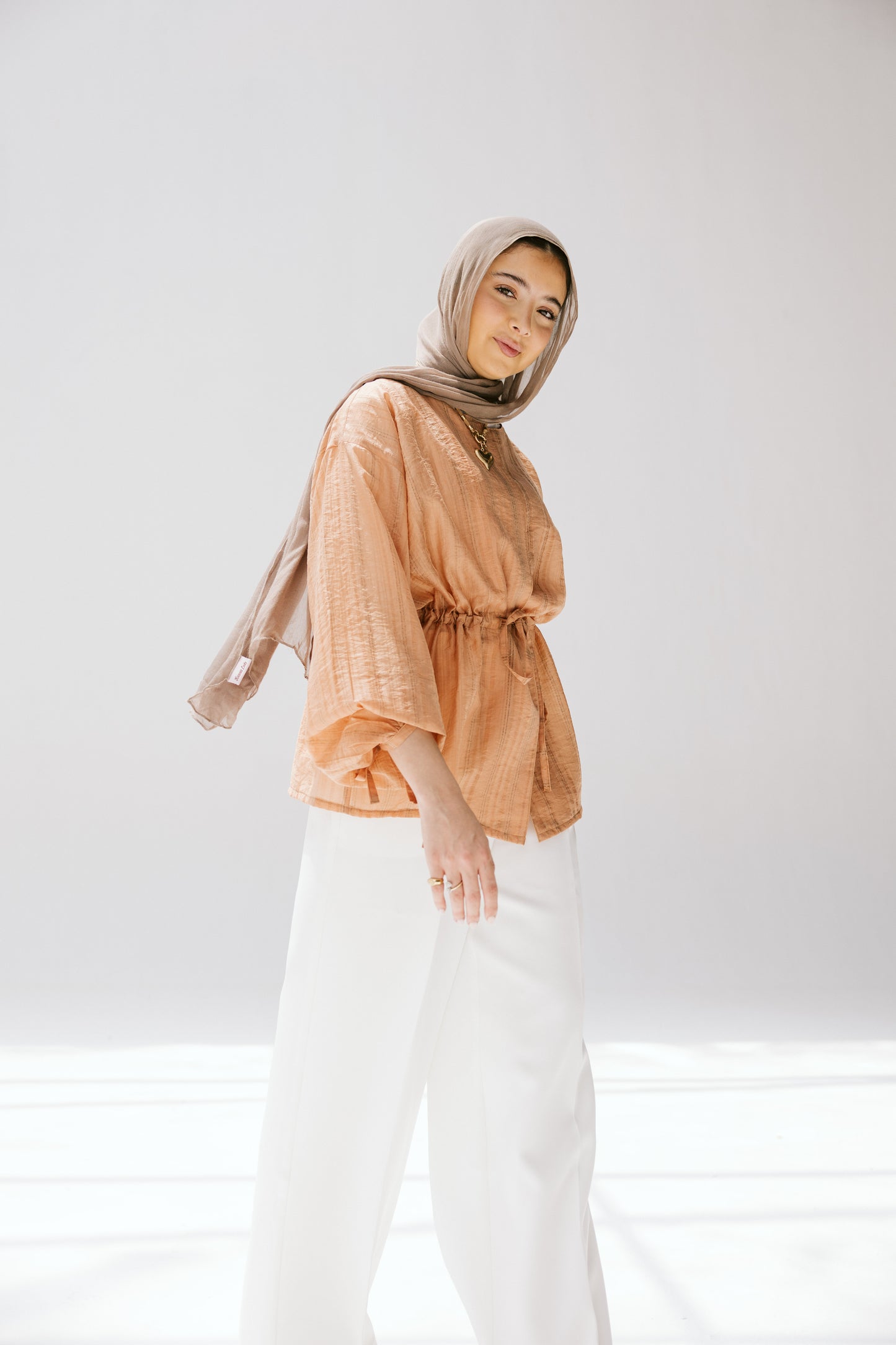 Marée blouse in Apricot