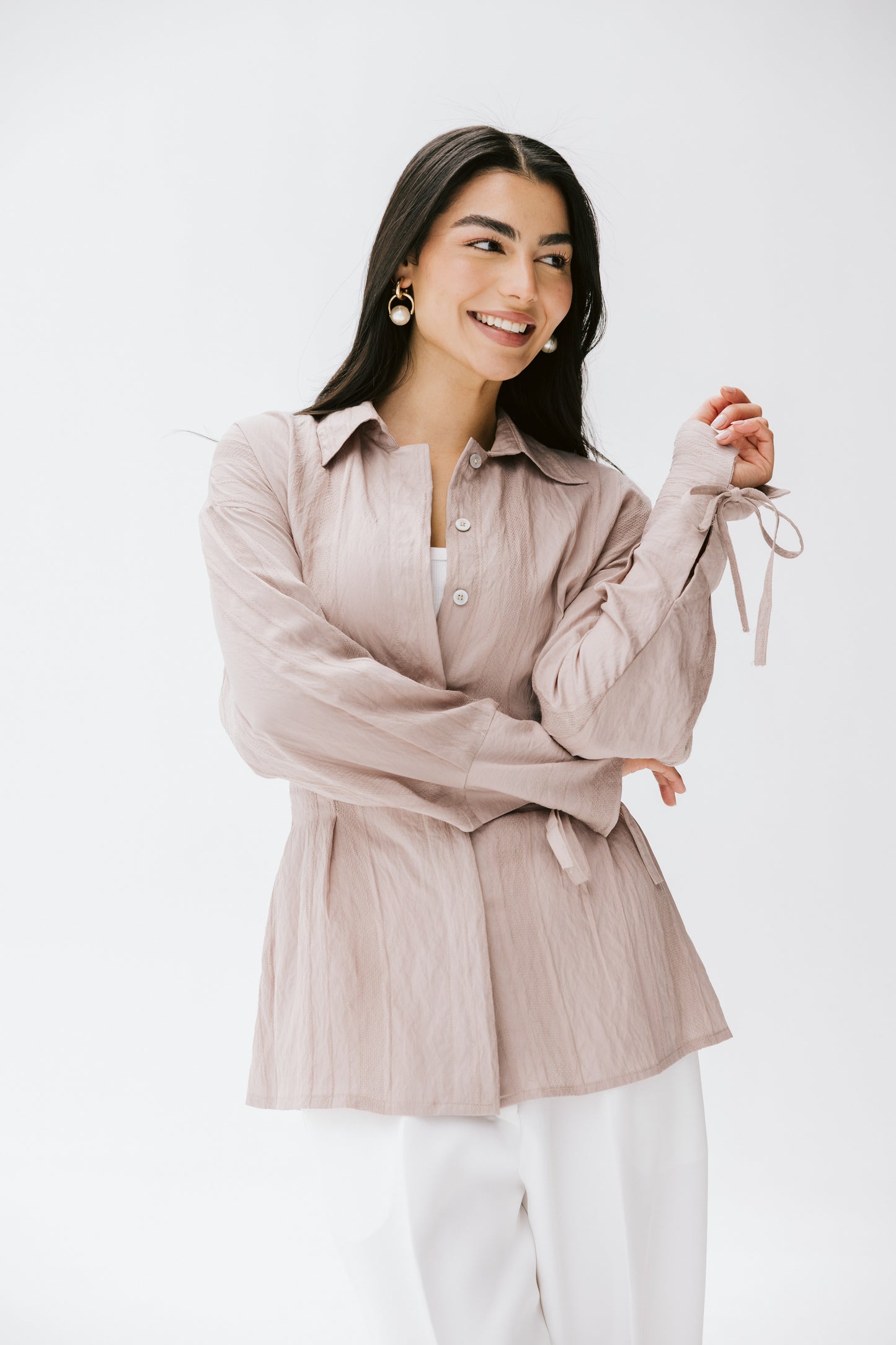 The Hourglass blouse in Taupe