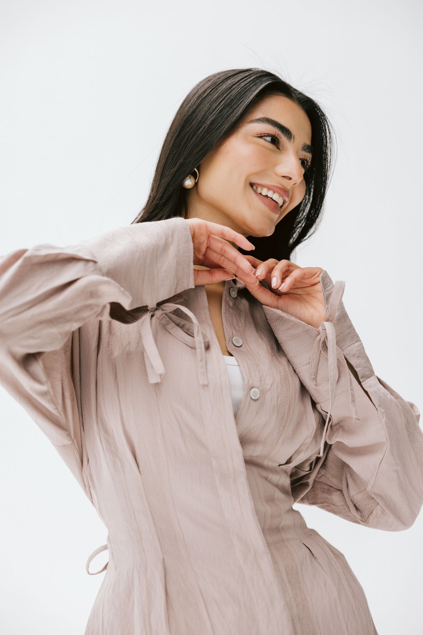 The Hourglass blouse in Taupe