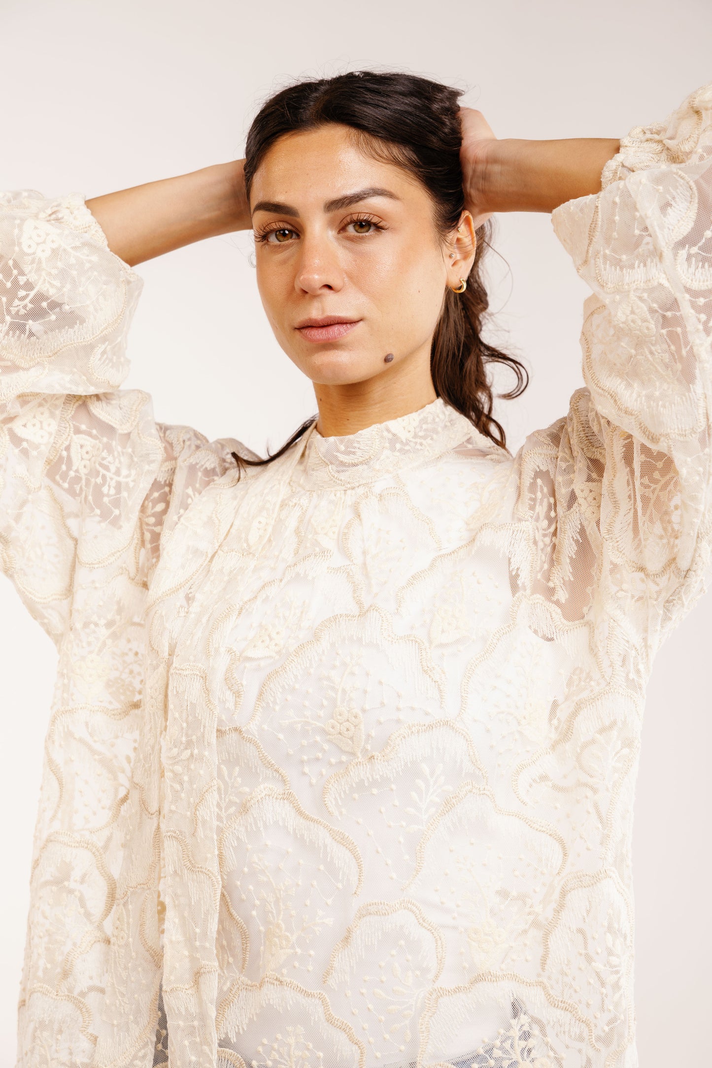 Éclat Embroidery Blouse