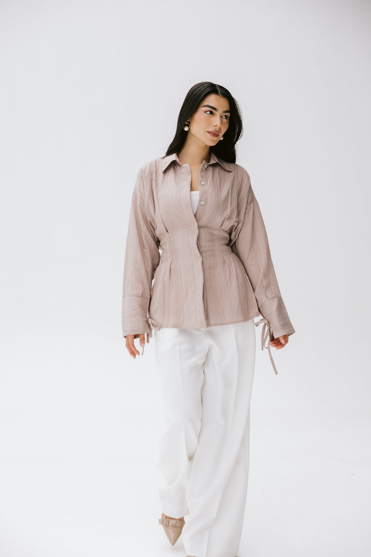 The Hourglass blouse in Taupe