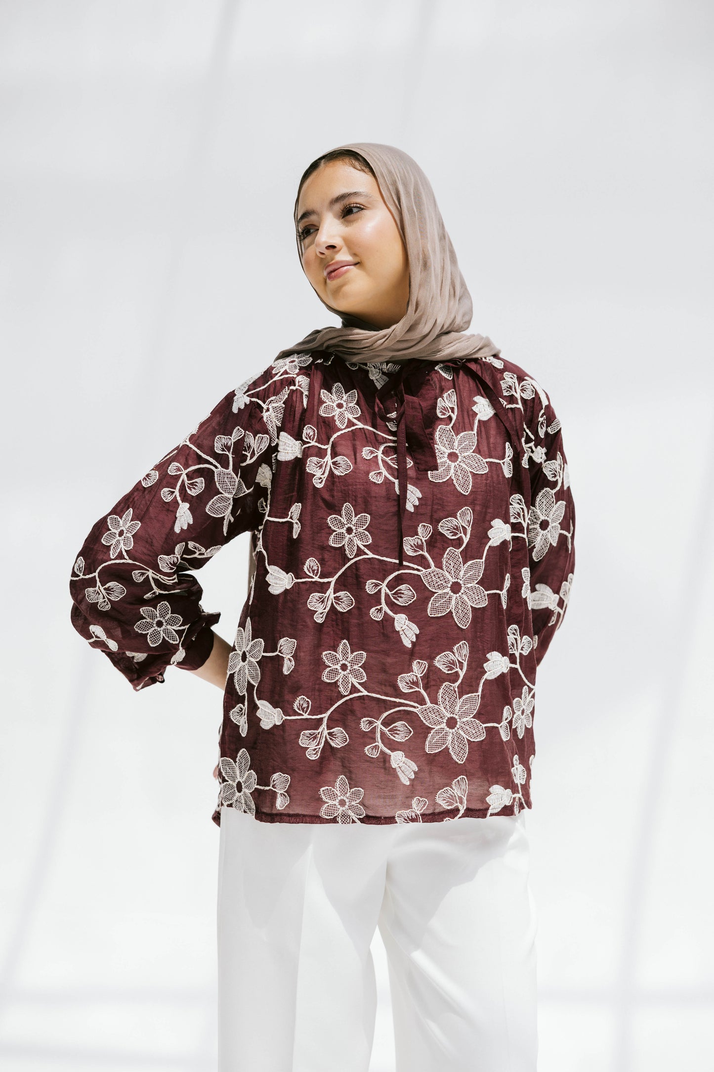 Fleurine Blouse in Maroon