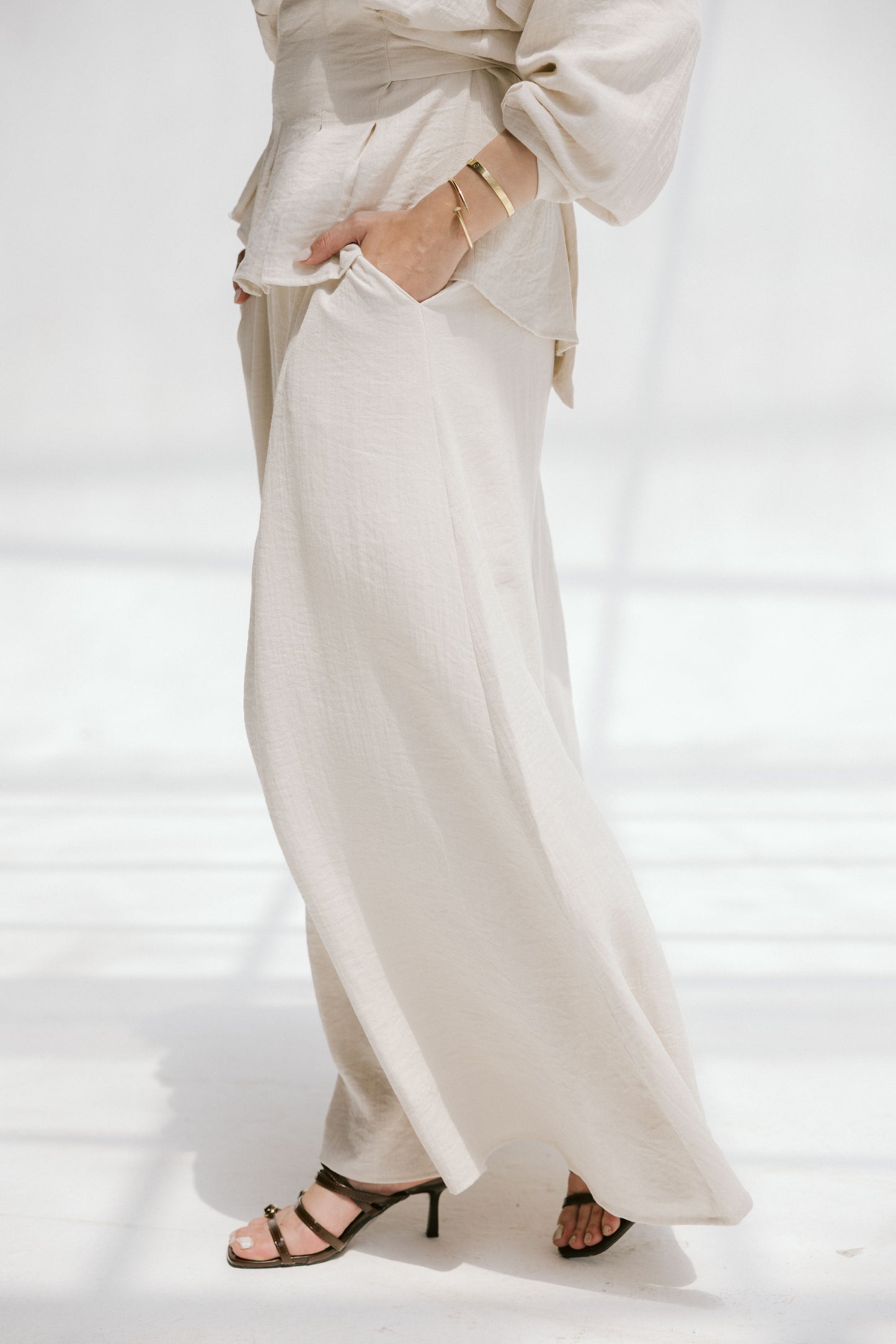 The Lagoon Set in Cream