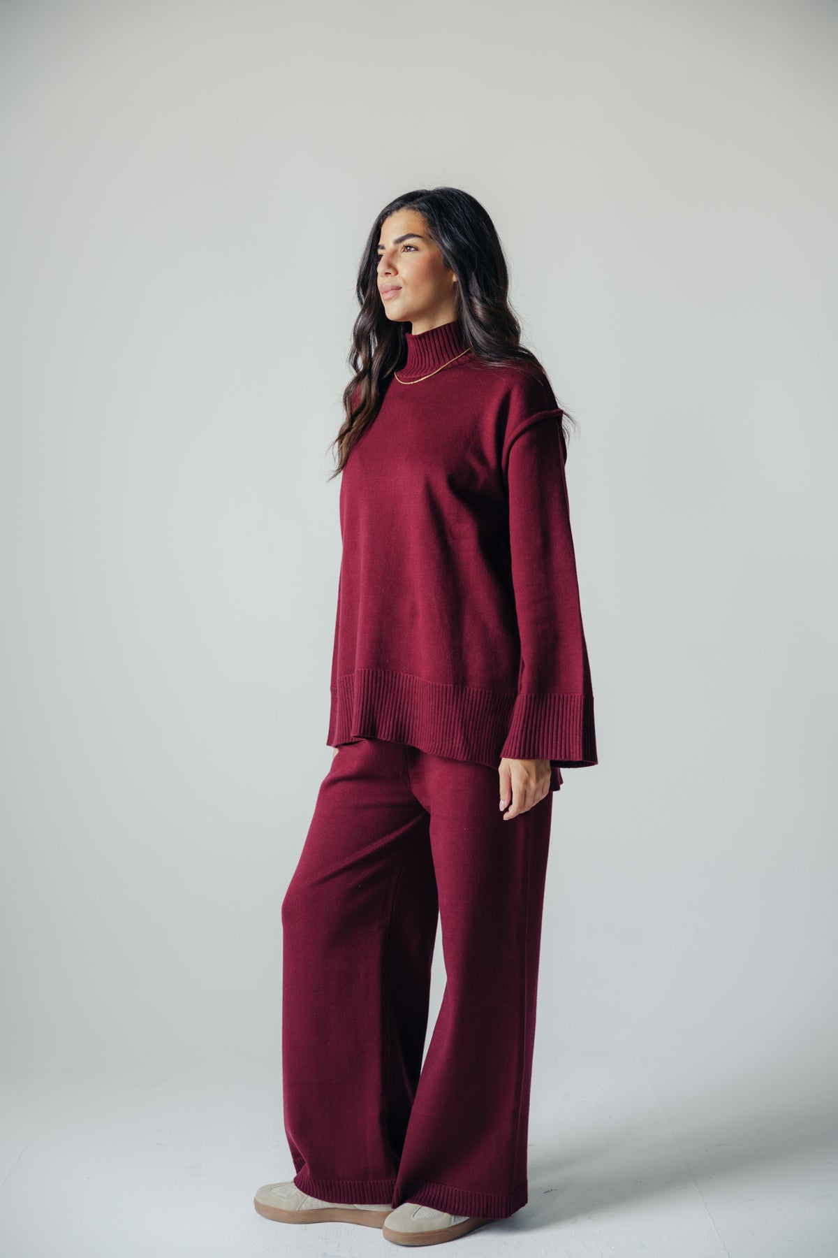 The Lounge Set in Cranberry
