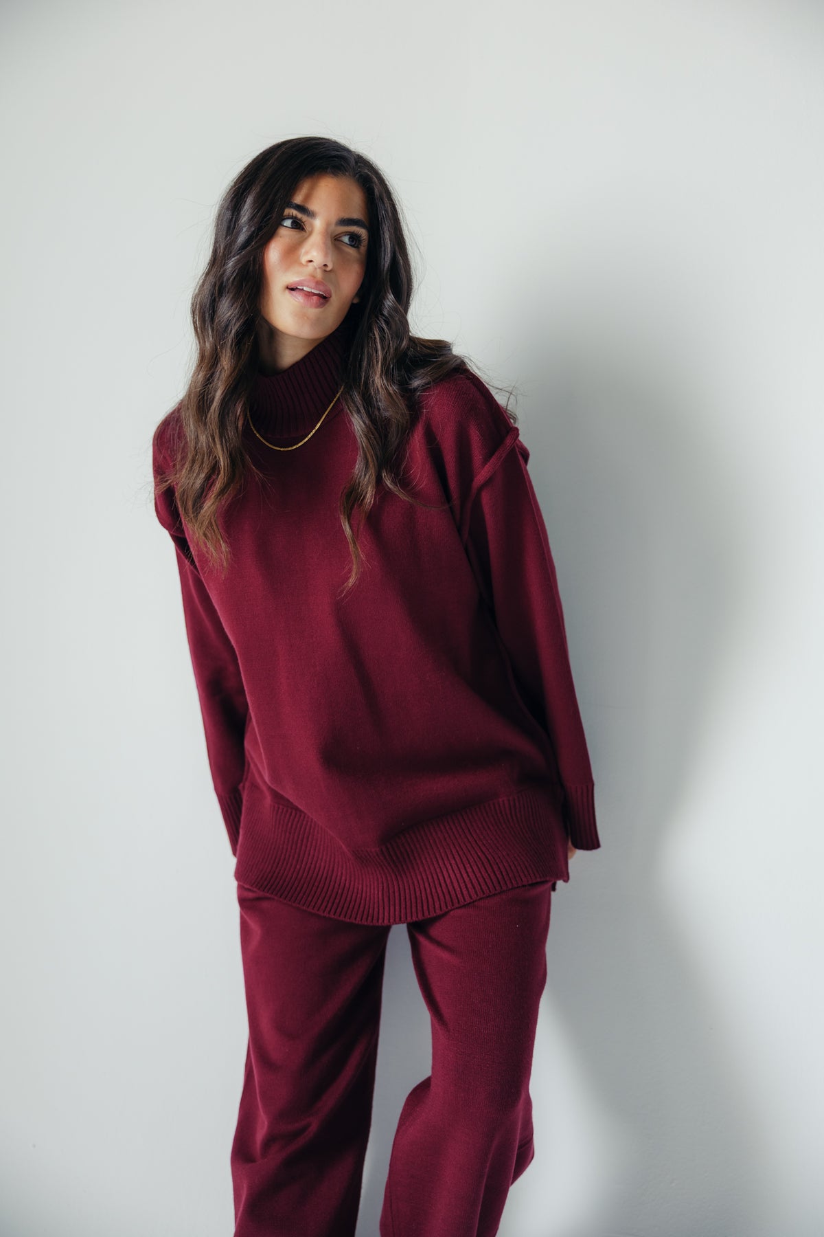 The Lounge Set in Cranberry