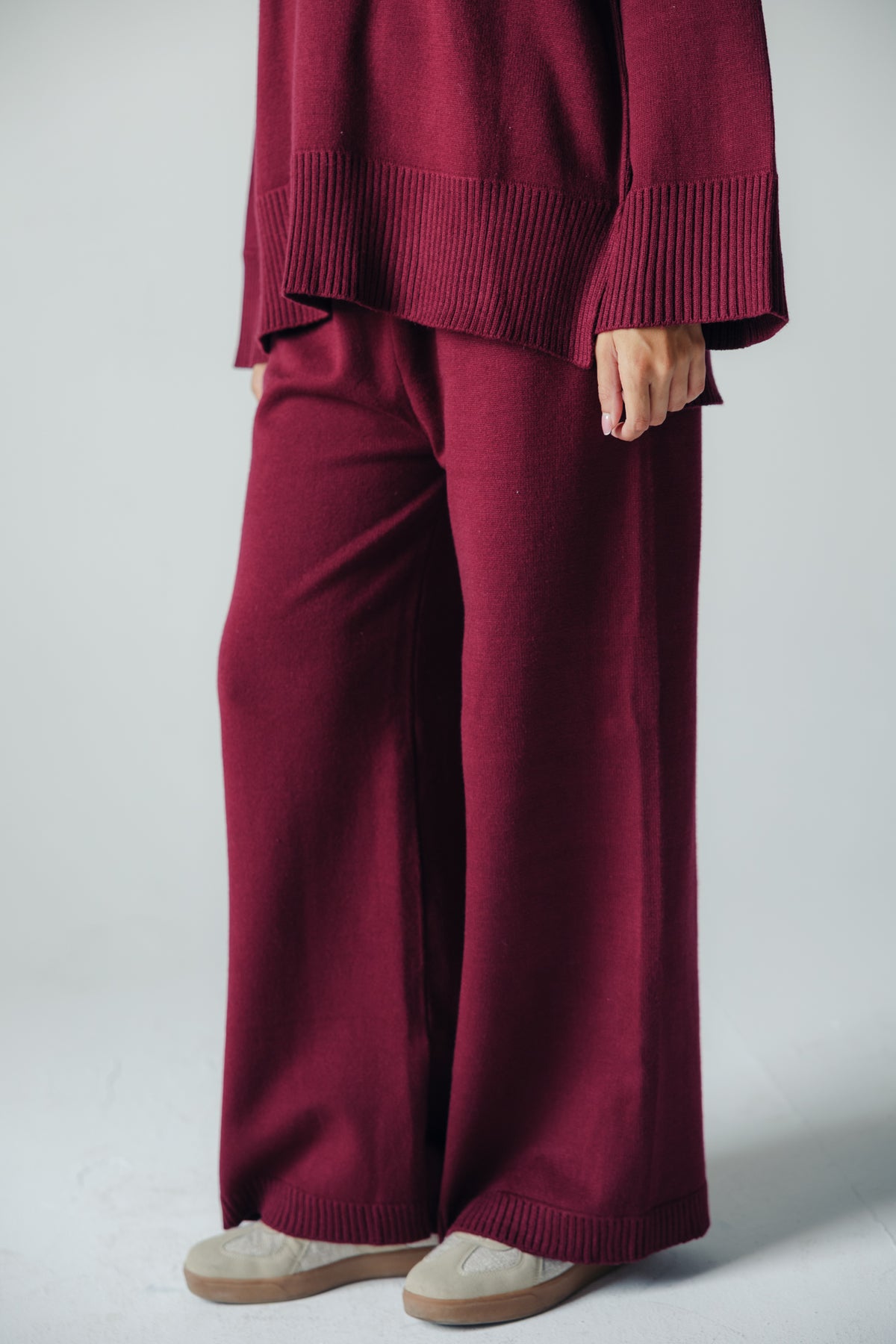 The Lounge Set in Cranberry
