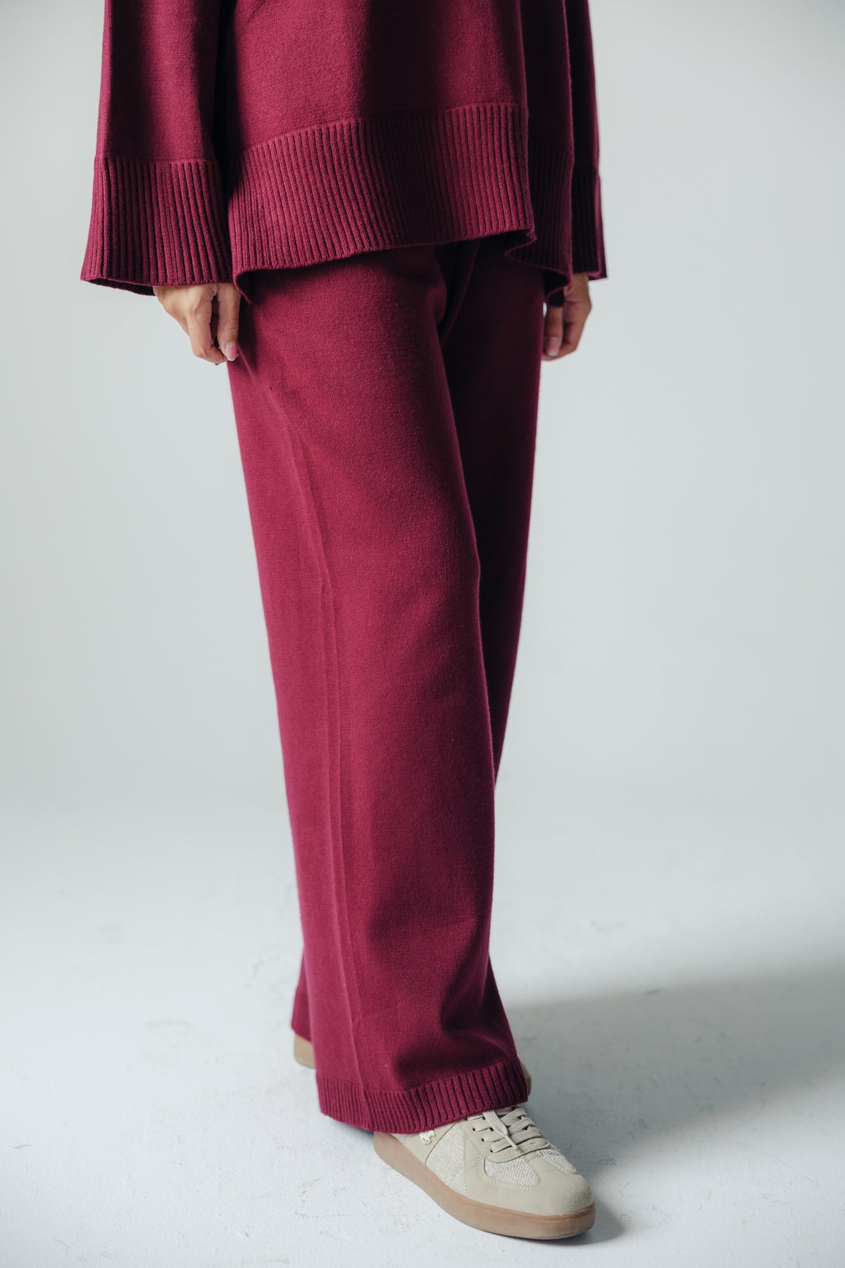 The Lounge Set in Cranberry