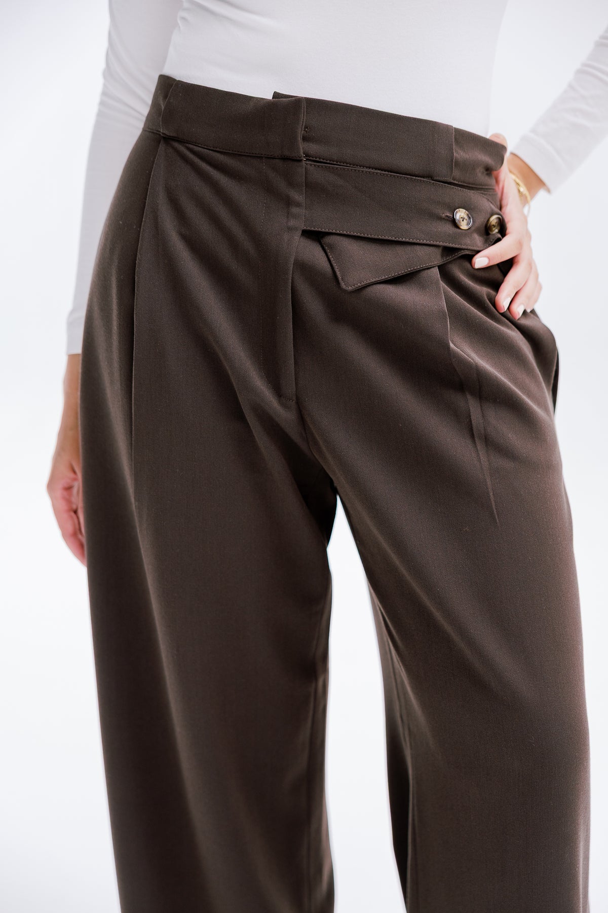 The Tailored Trousers in Brown