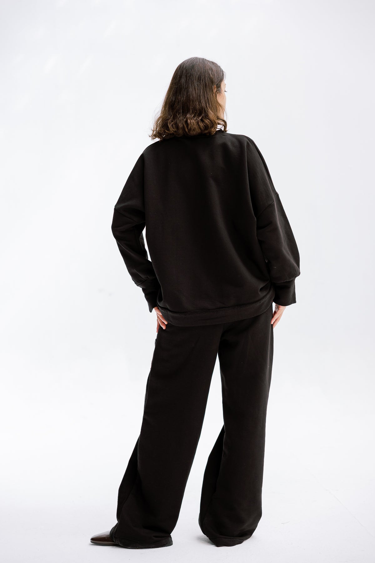 Fall Crewneck Set in Black