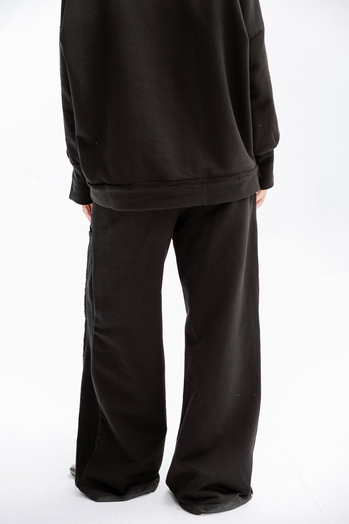Fall Crewneck Set in Black