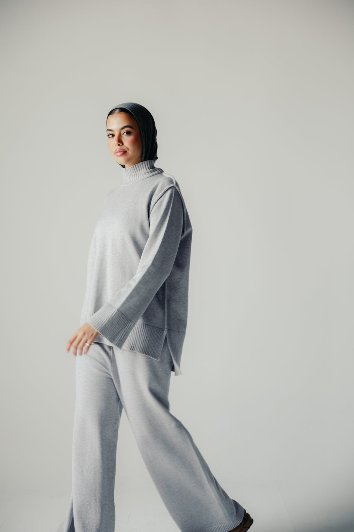 The Lounge Set in Cloud Gray