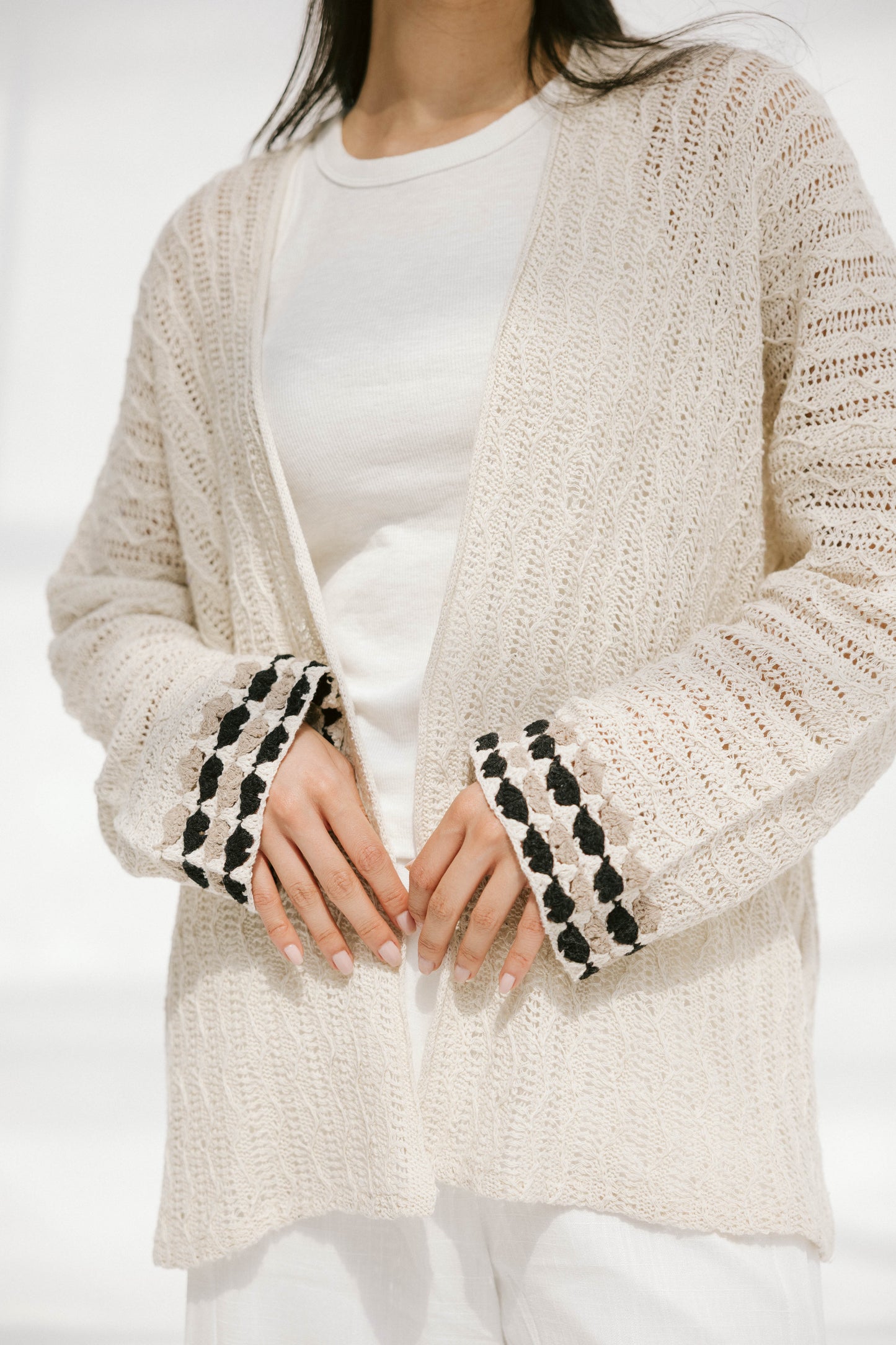 Shoreline knit Cardigan in Beige