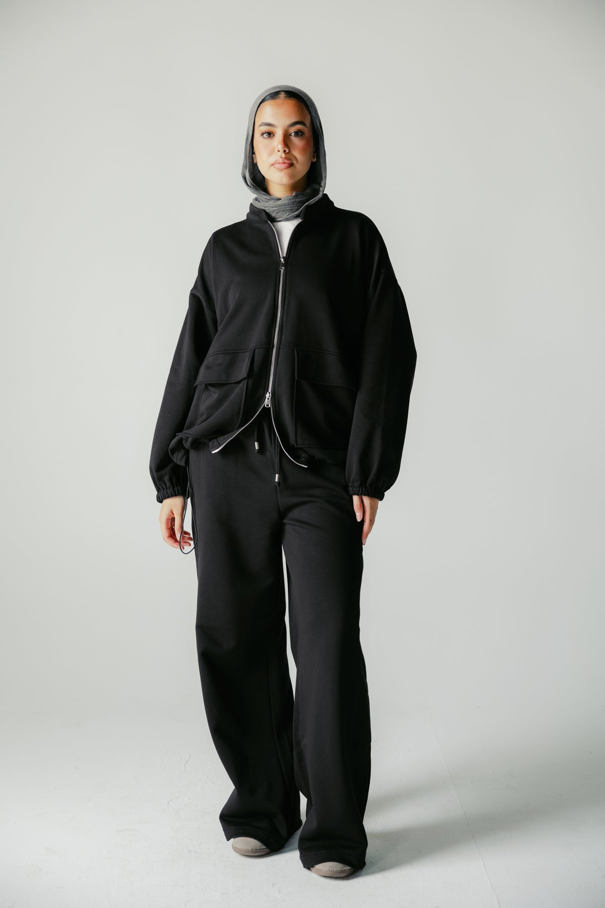 The Cloud Set in Black
