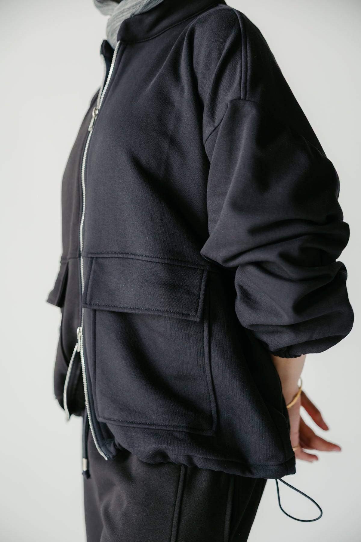 The Cloud Set in Black
