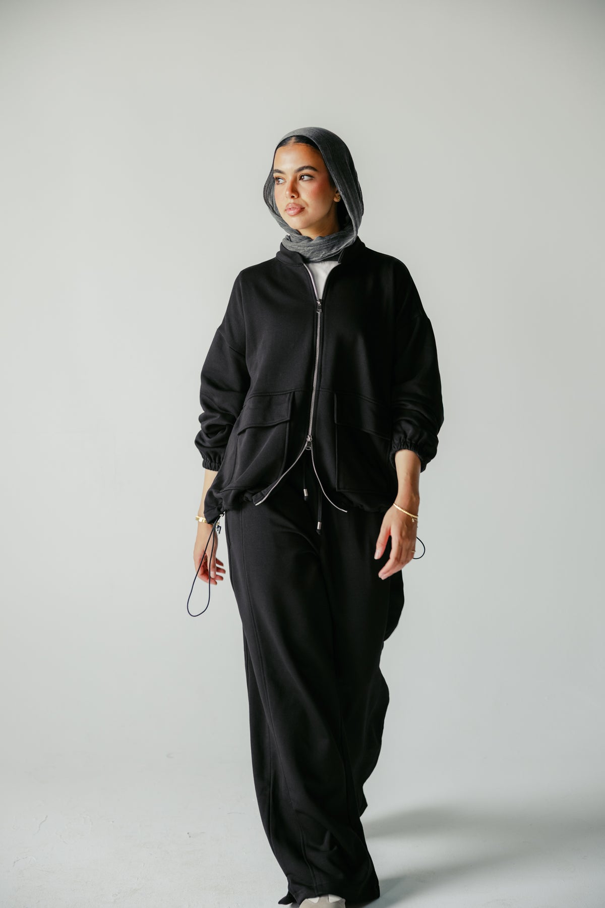 The Cloud Set in Black