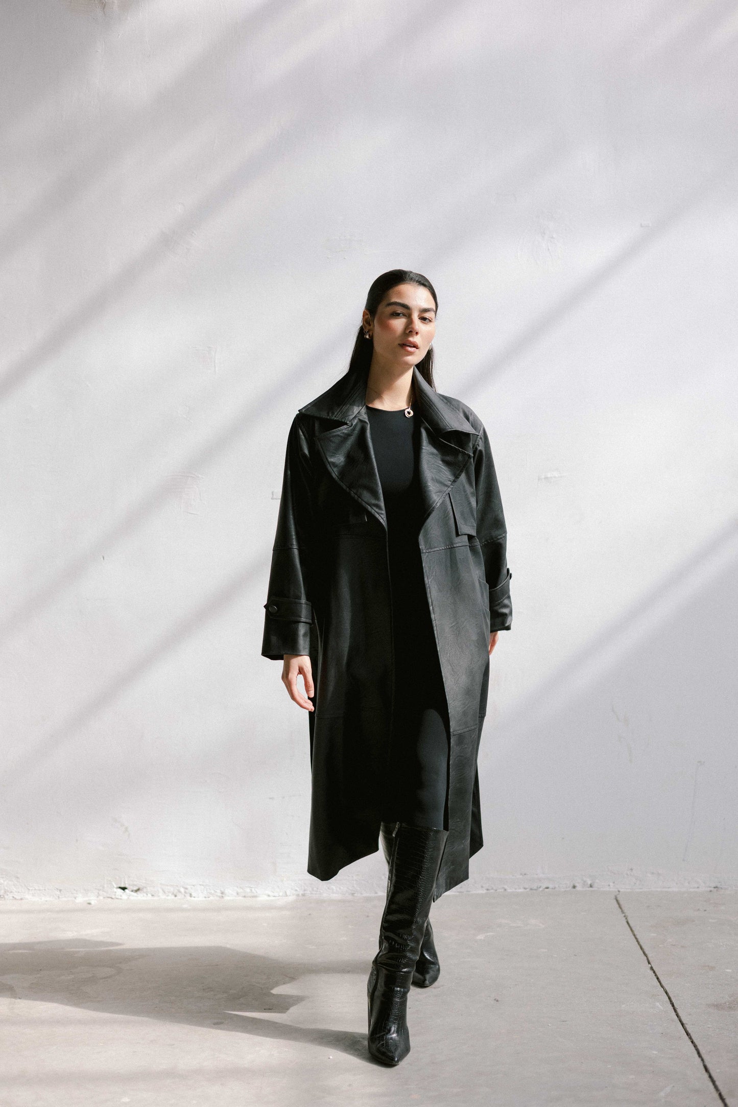 Eclipse Leather Trench in Black