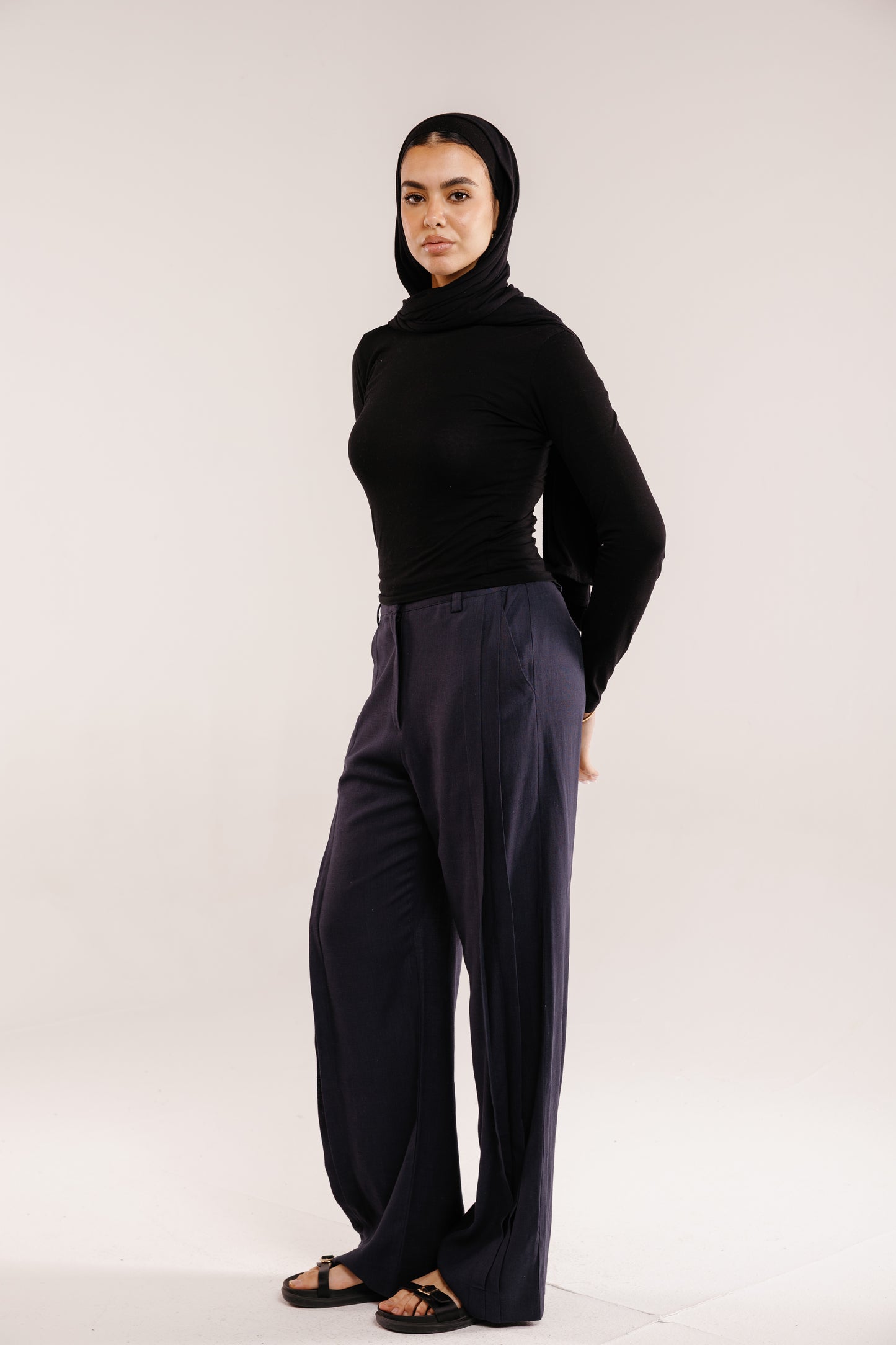 Drift Linen Pants in Navy
