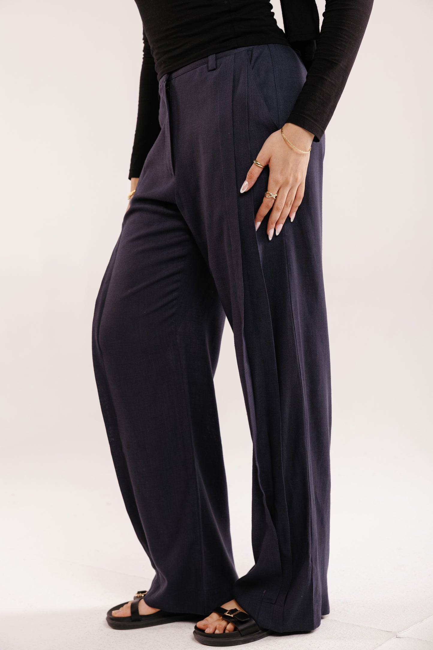 Drift Linen Pants in Navy