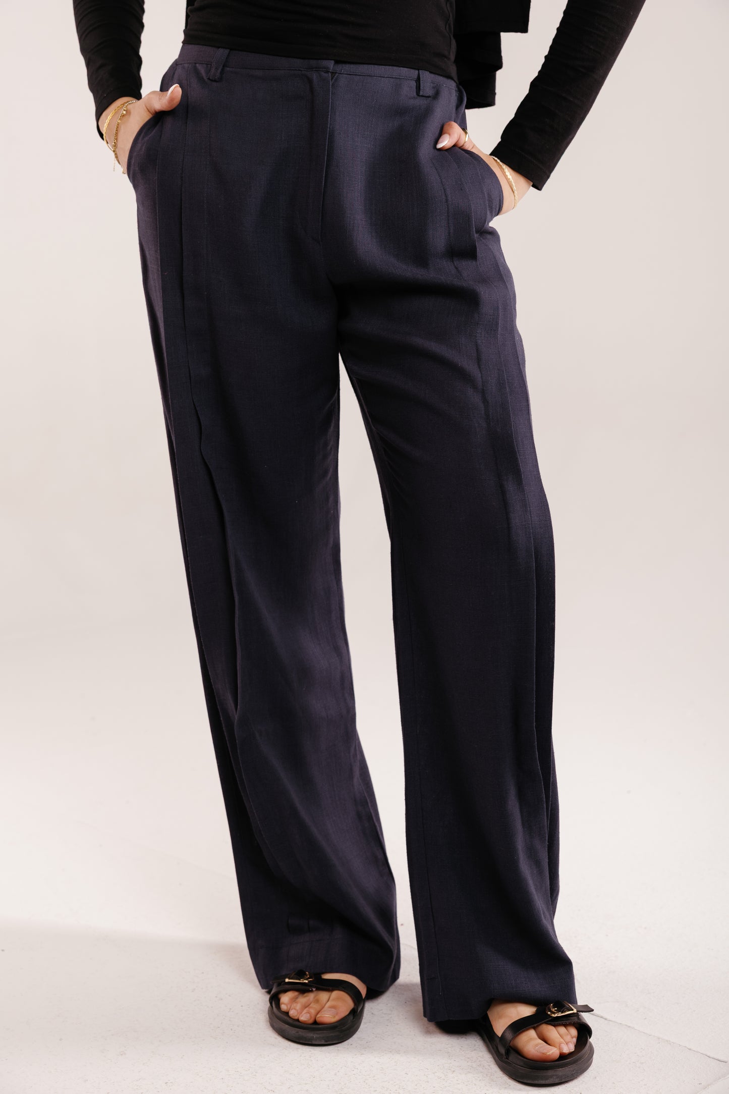 Drift Linen Pants in Navy
