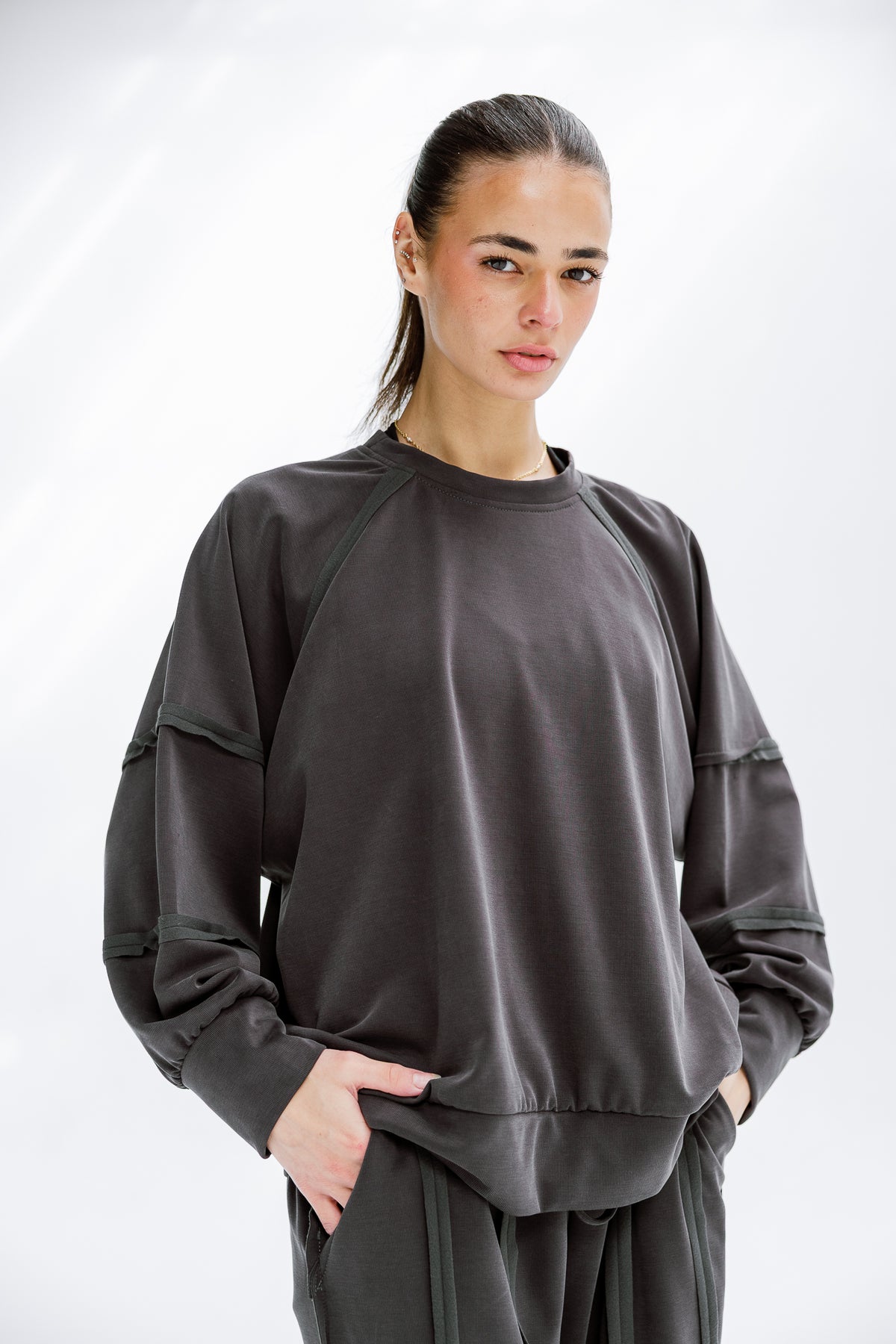 Side Line Set in Stone Gray