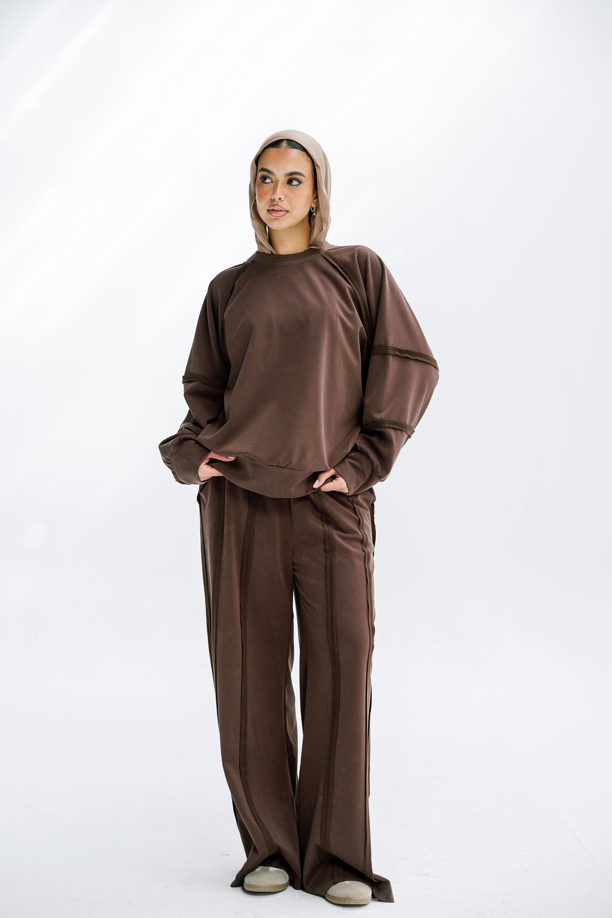 Side Line Set in Mocha